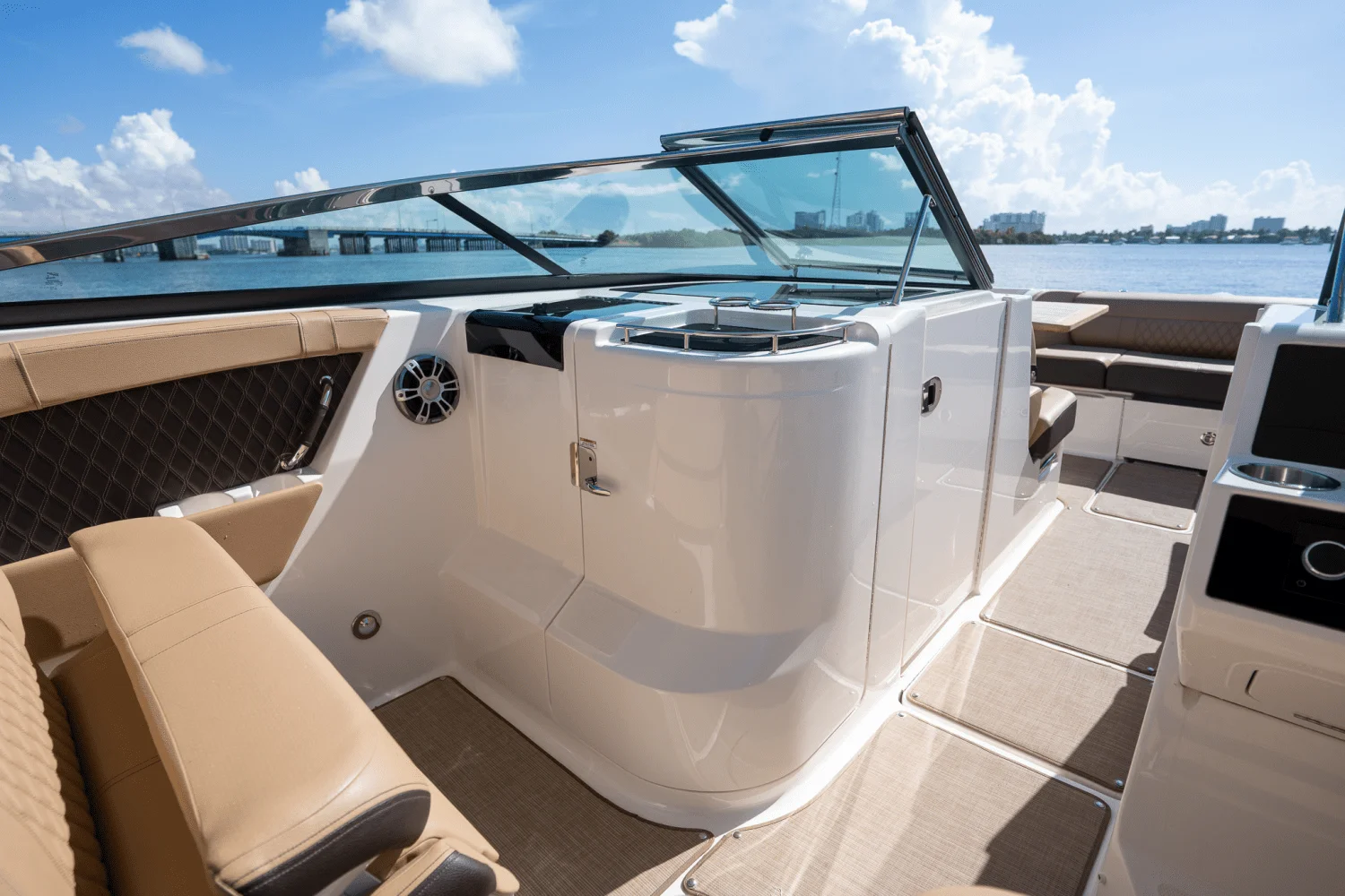 2024 Sea Ray 350 SLX Image Thumbnail #24