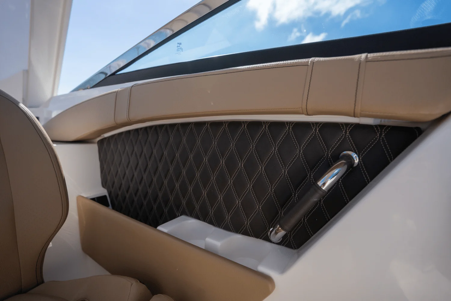 2024 Sea Ray 350 SLX Image Thumbnail #44