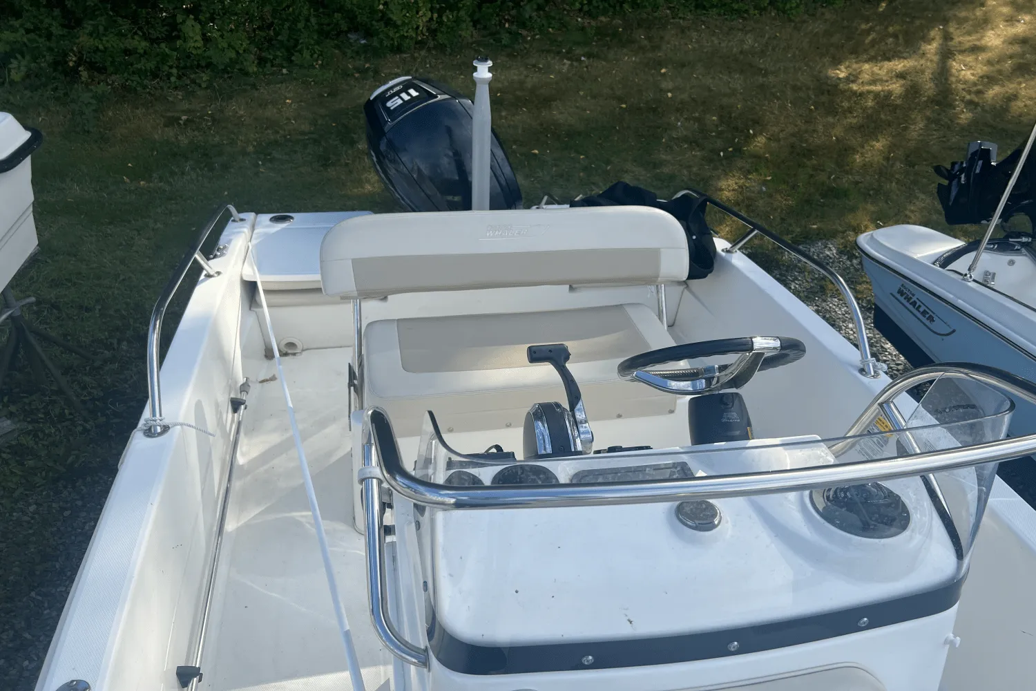 2019 Boston Whaler 170 DAUNTLESS Image Thumbnail #1