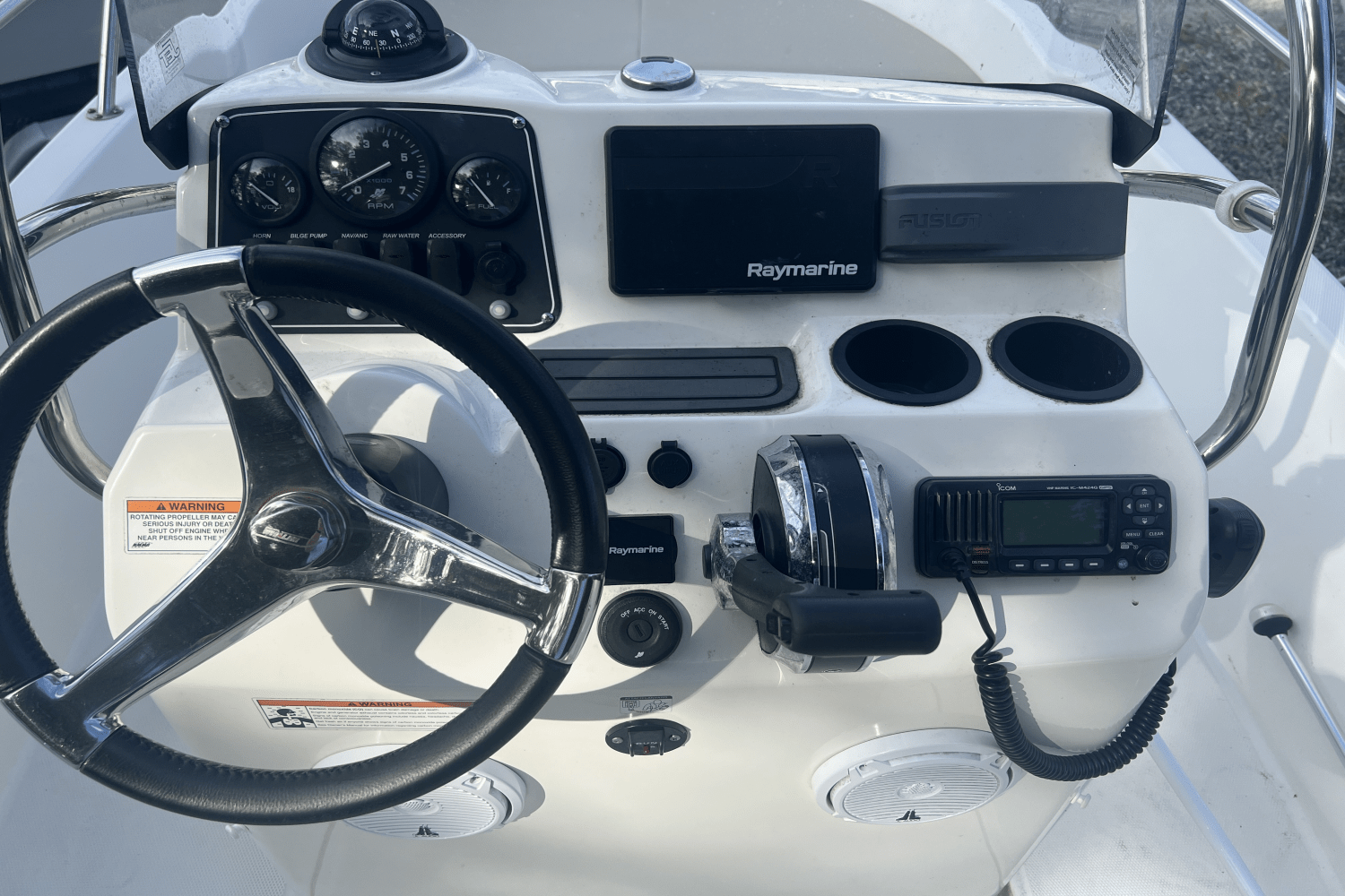 2019 Boston Whaler 170 DAUNTLESS Image Thumbnail #8