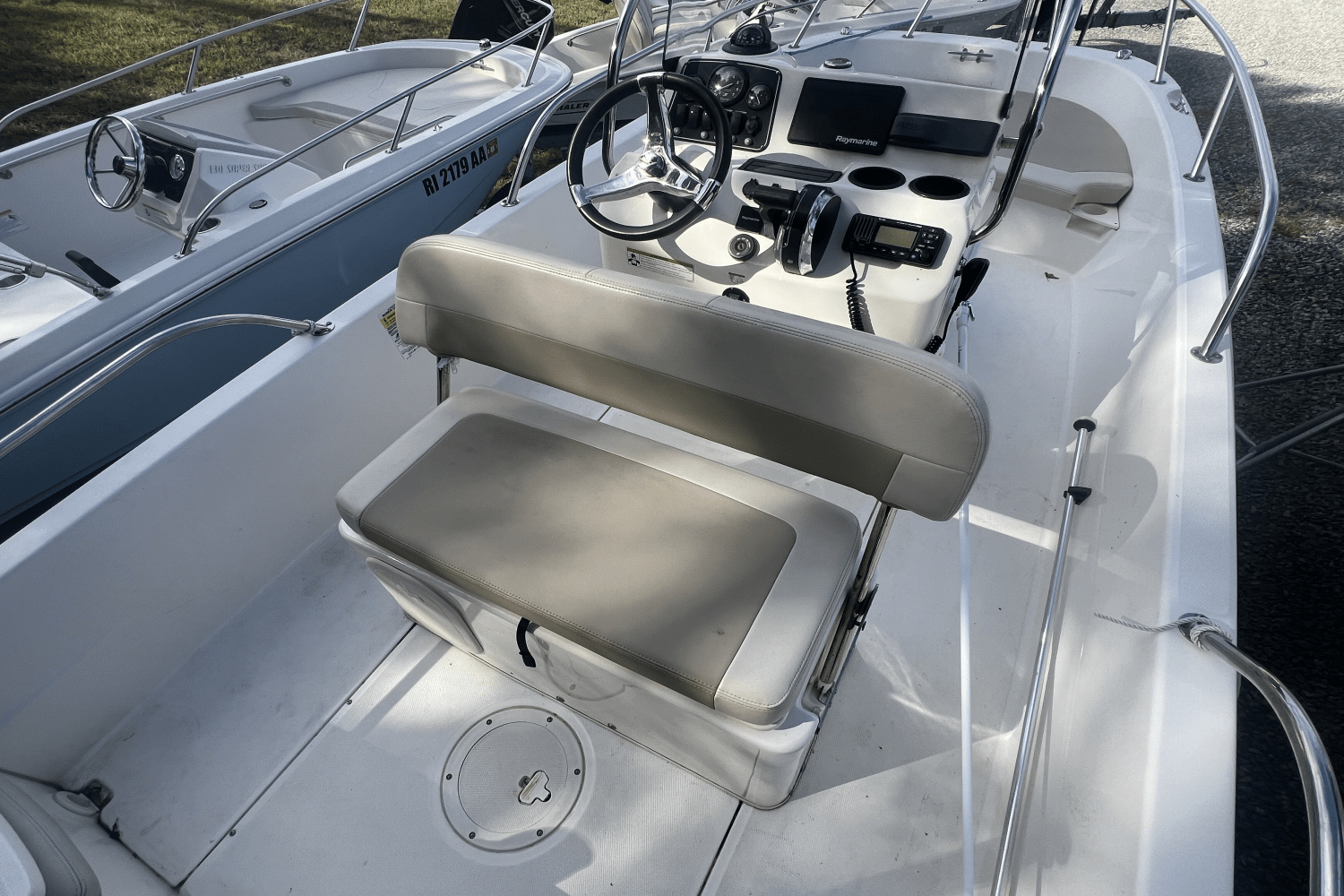 2019 Boston Whaler 170 DAUNTLESS Image Thumbnail #11