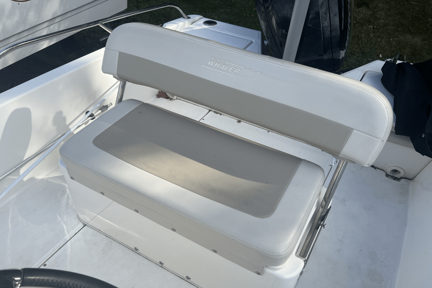 2019 Boston Whaler 170 DAUNTLESS Image Thumbnail #12