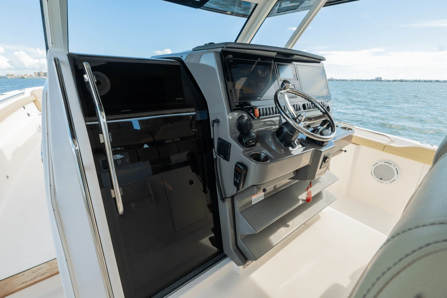 2019 Pursuit 408 Image Thumbnail #12