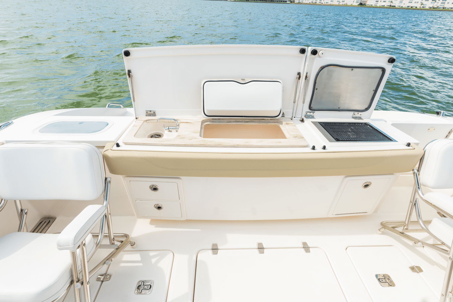 2019 Pursuit 408 Image Thumbnail #18