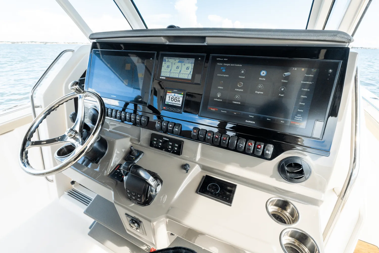 2019 Pursuit 408 Image Thumbnail #10