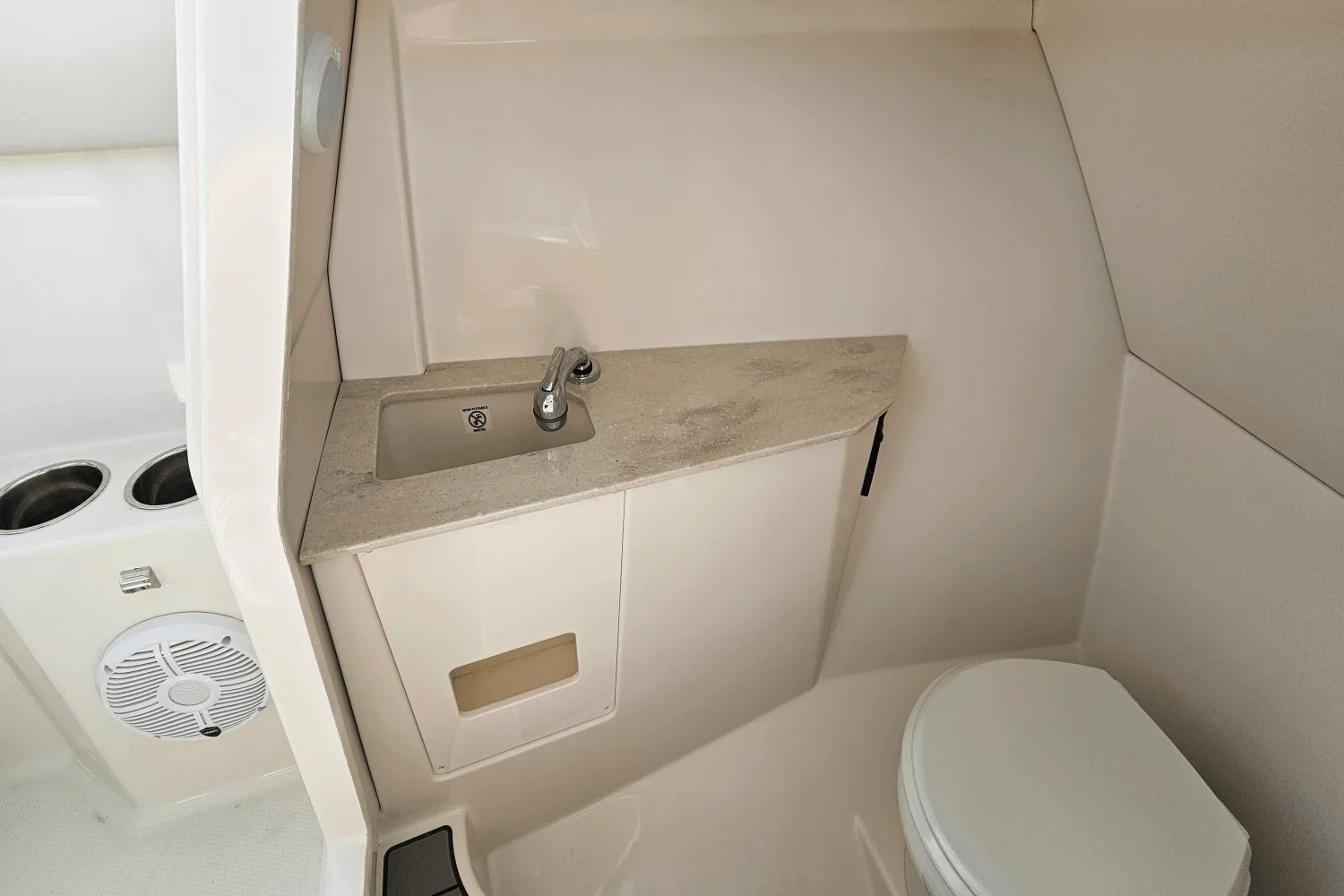 2023 Sailfish 276 DC Image Thumbnail #31