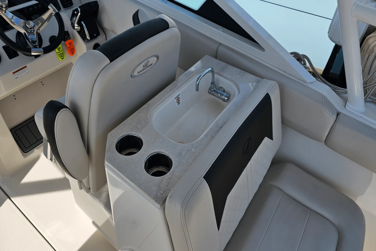 2023 Sailfish 276 DC Image Thumbnail #16