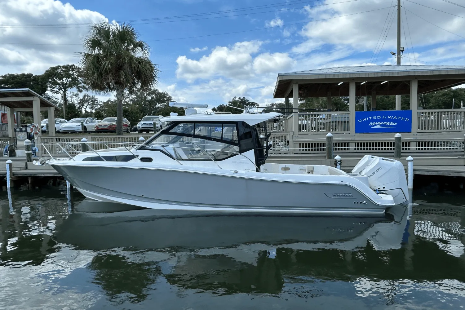 2025 Boston Whaler 325 Conquest Image Thumbnail #4
