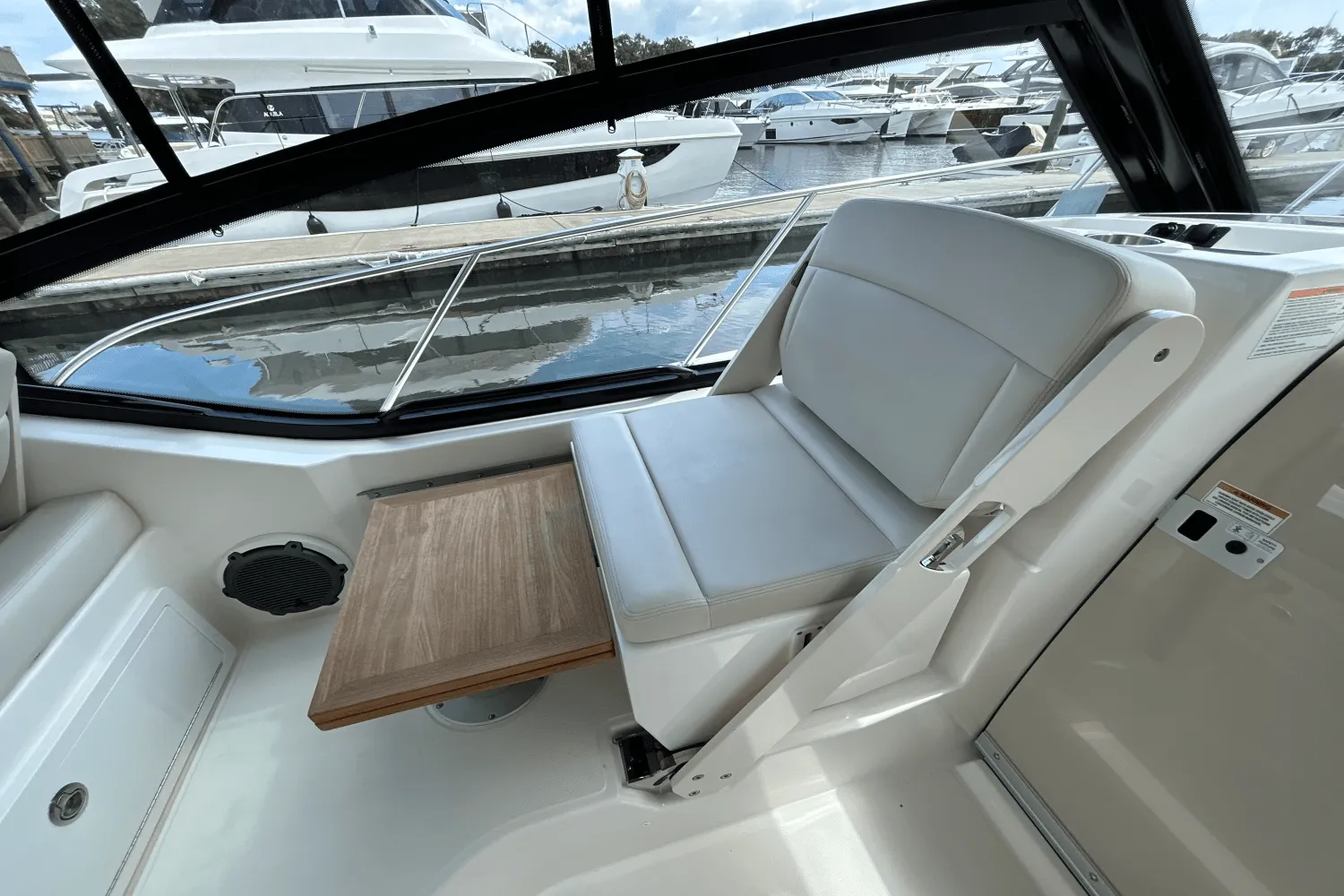 2025 Boston Whaler 325 Conquest Image Thumbnail #26