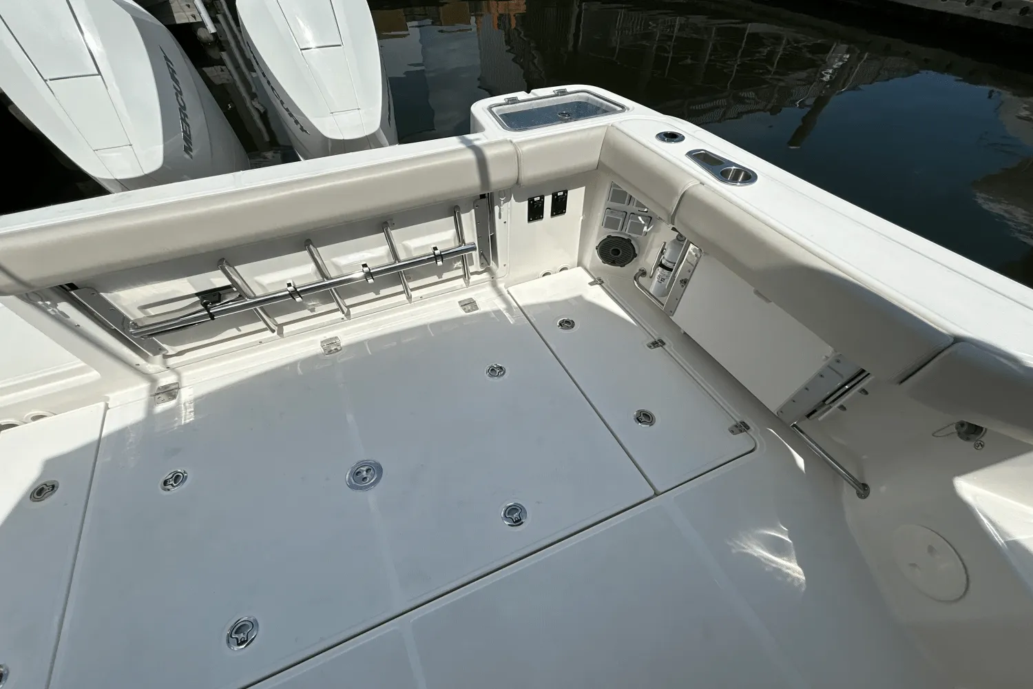2025 Boston Whaler 325 Conquest Image Thumbnail #13