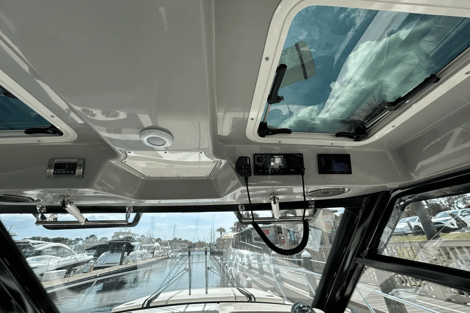 2025 Boston Whaler 325 Conquest Image Thumbnail #45