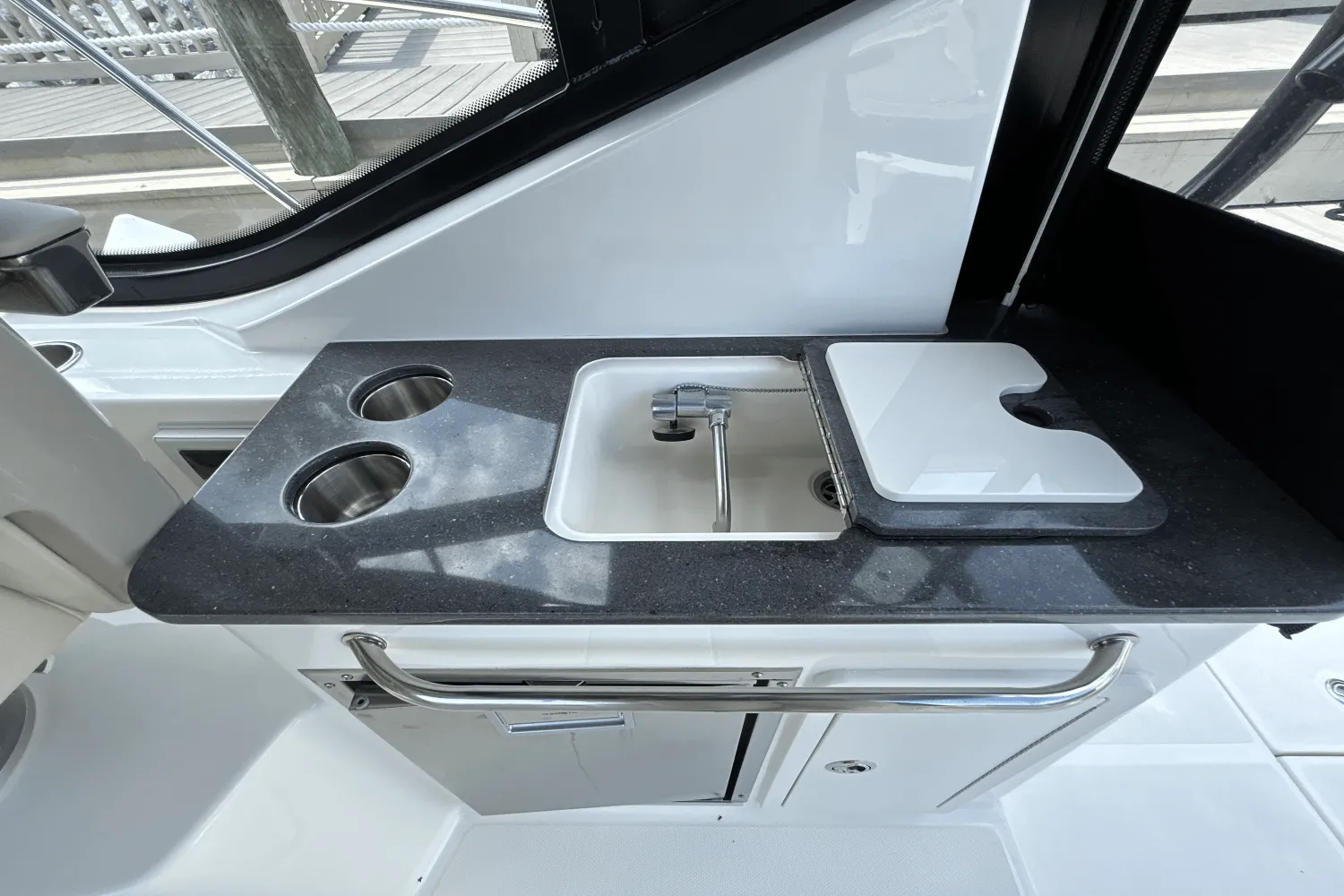 2025 Boston Whaler 325 Conquest Image Thumbnail #24