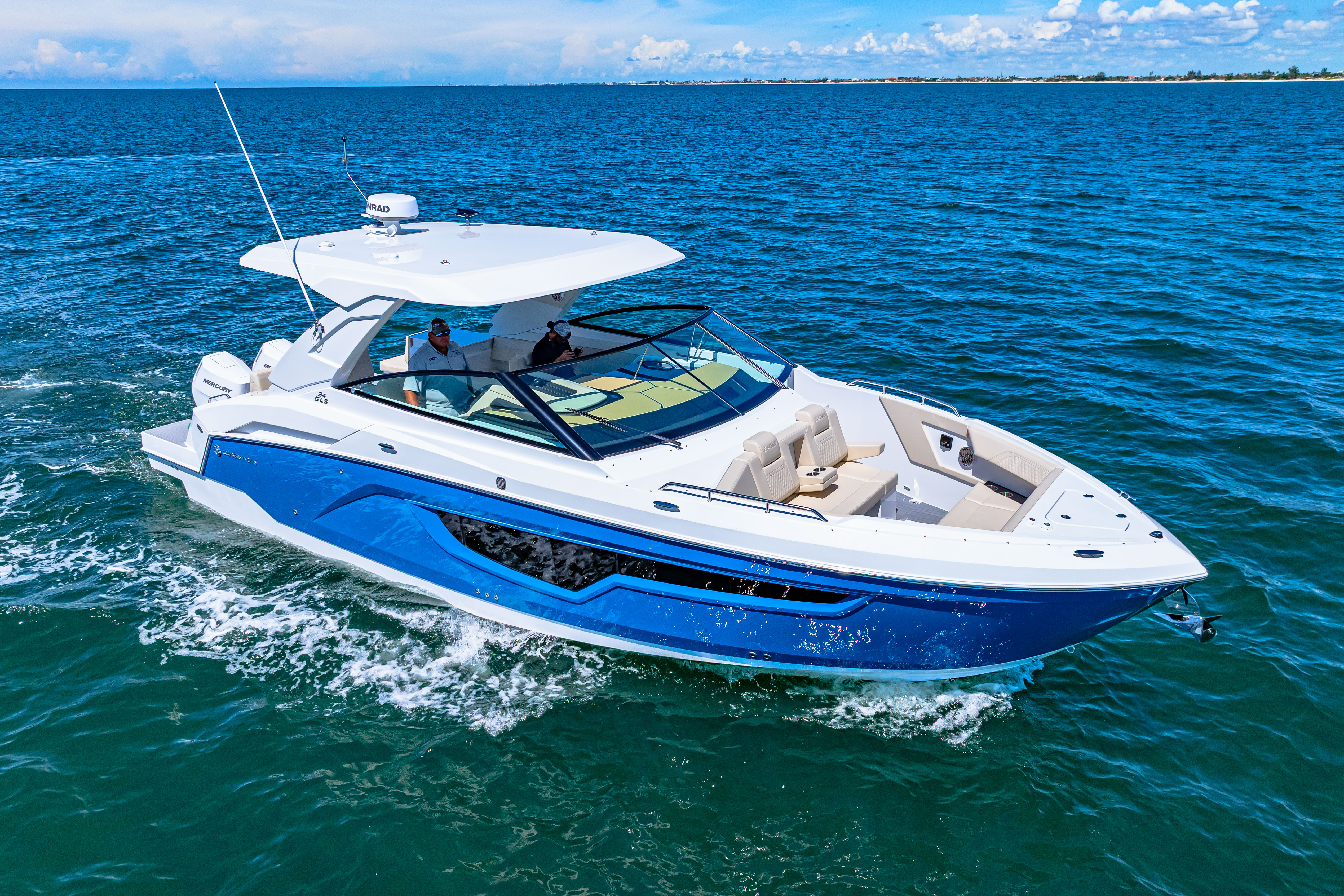 2026 Cruisers Yachts 34 GLS Outboard Image Thumbnail #4