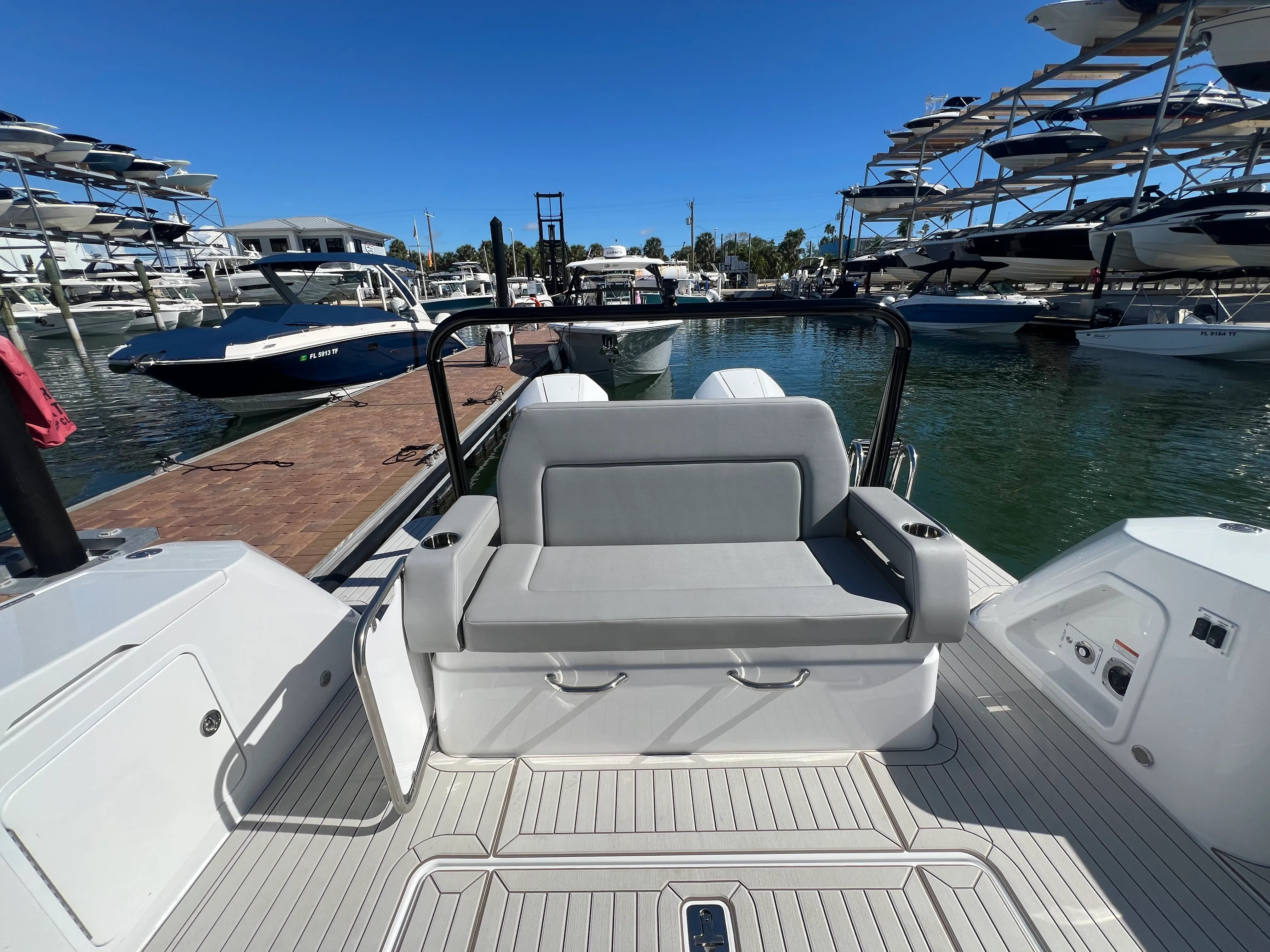 2026 Cruisers Yachts 38 VTR Image Thumbnail #22