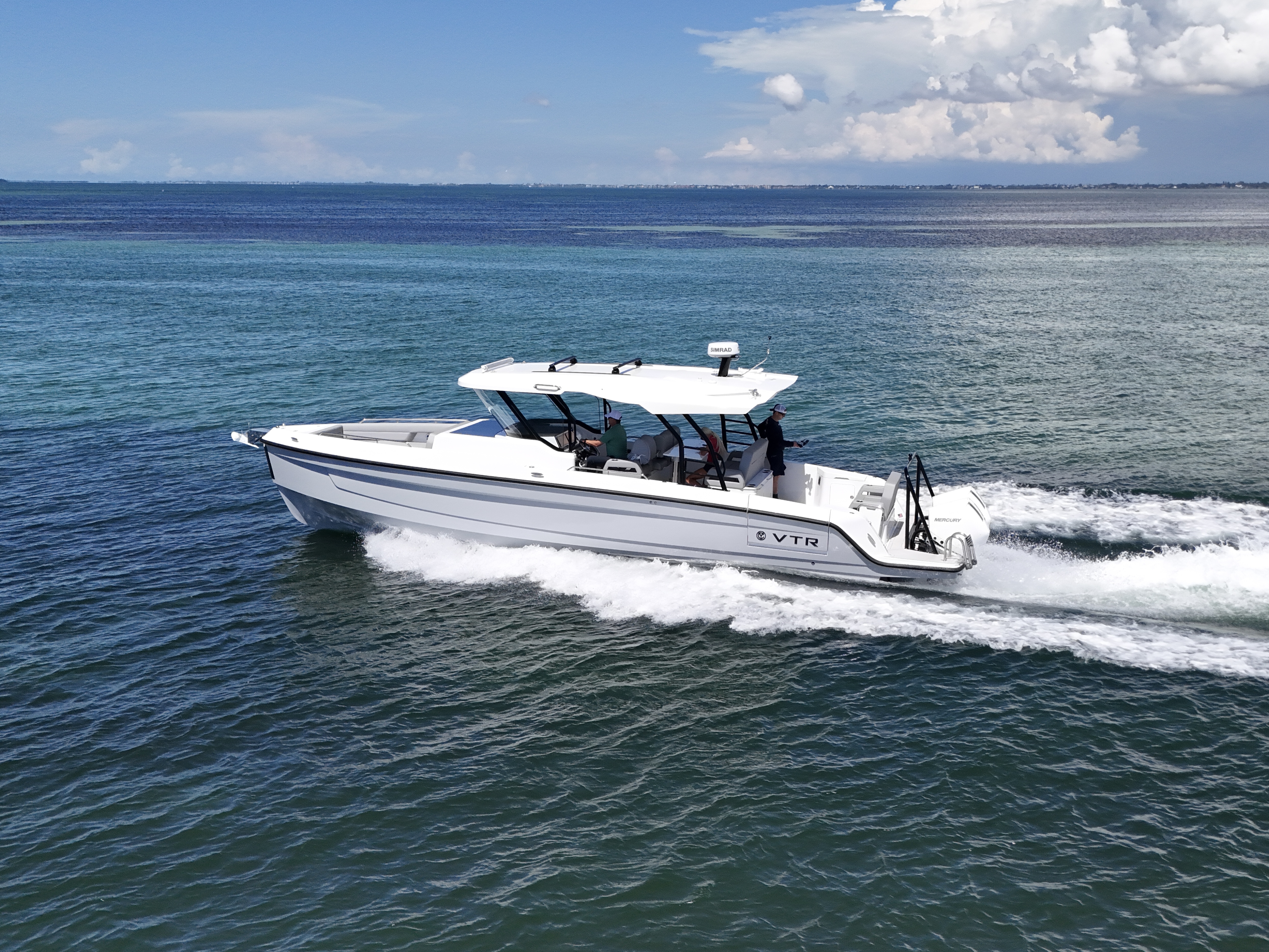 2026 Cruisers Yachts 38 VTR Image Thumbnail #12