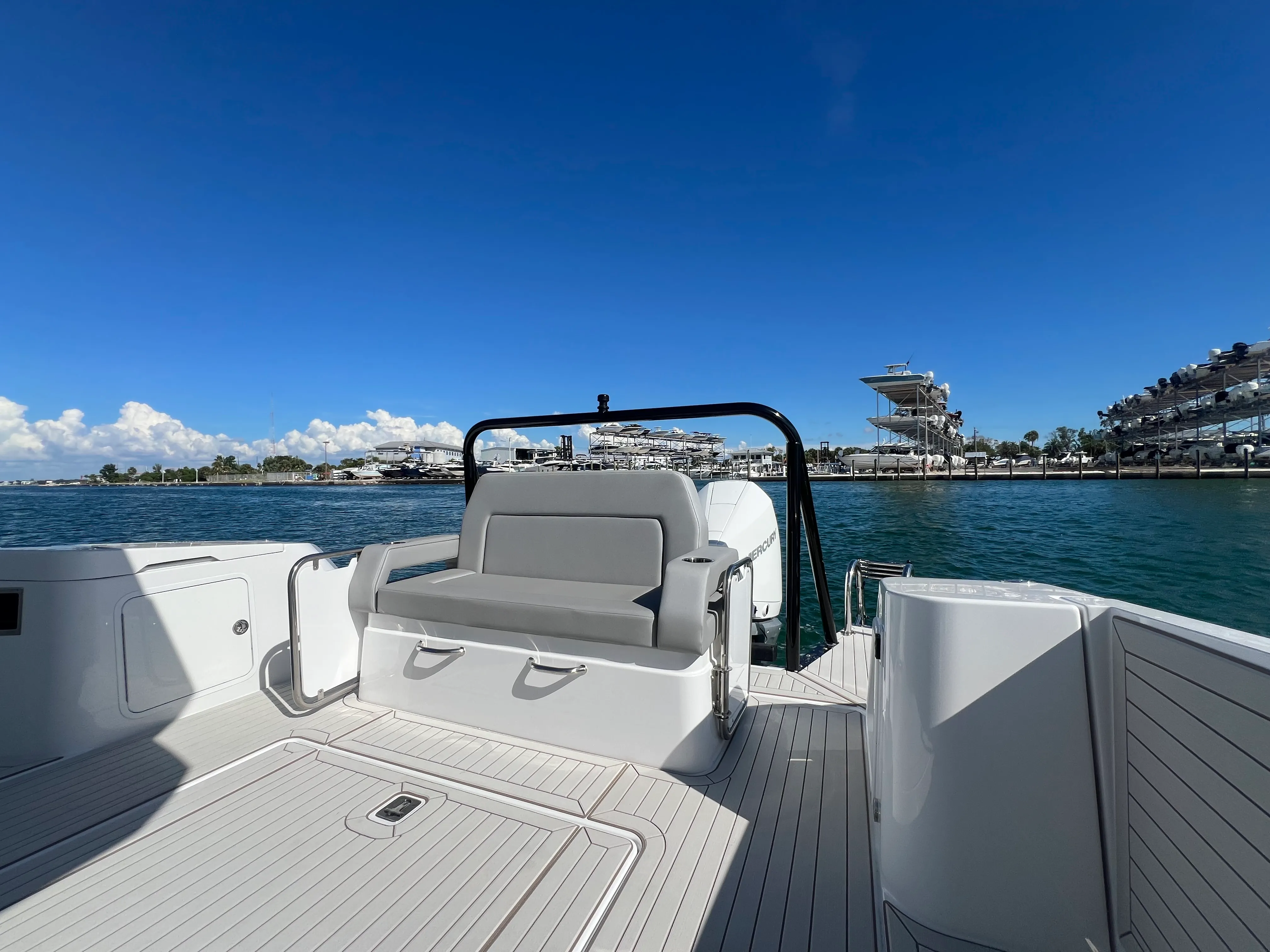 2026 Cruisers Yachts 38 VTR Image Thumbnail #23