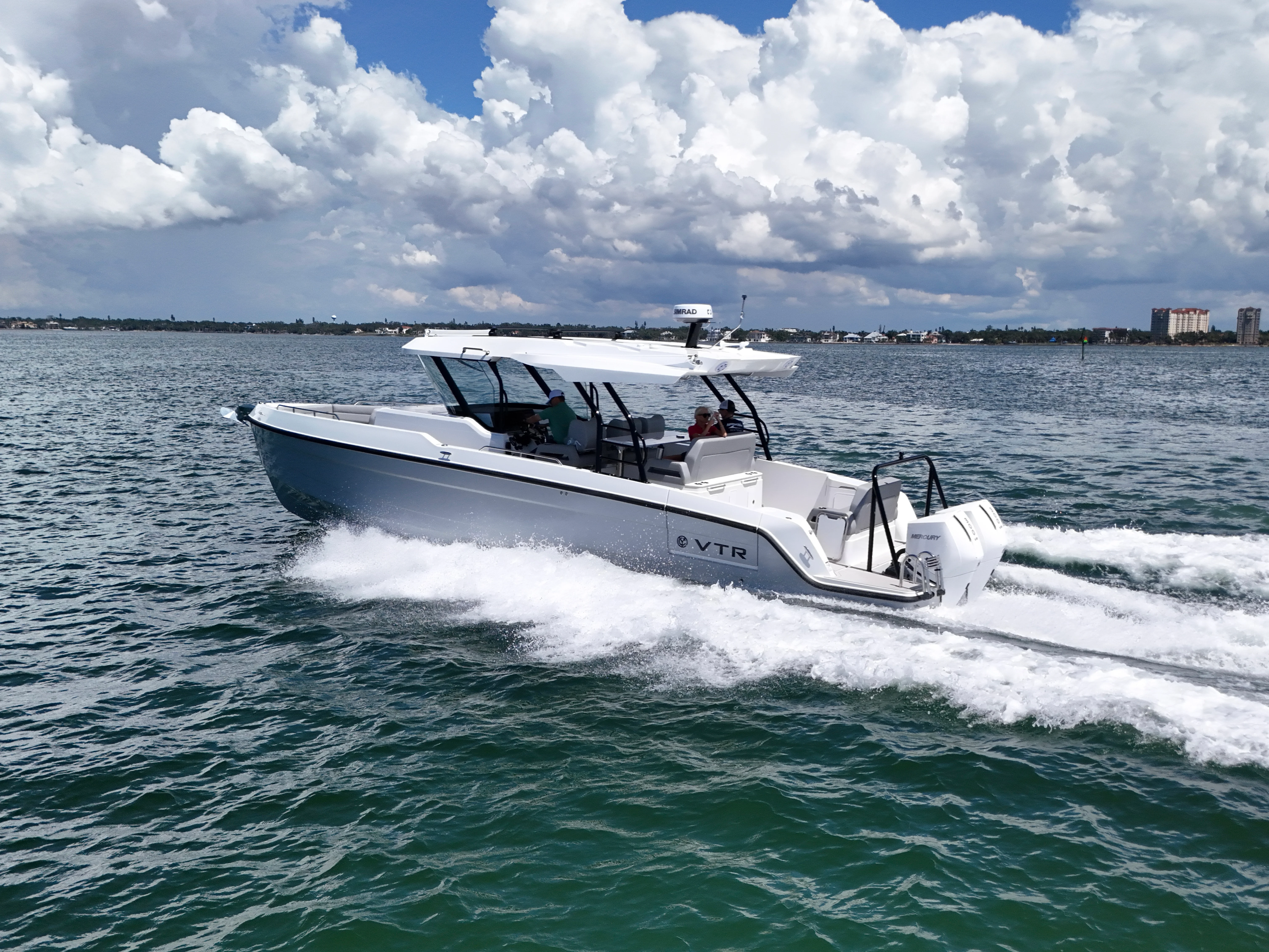 2026 Cruisers Yachts 38 VTR Image Thumbnail #13