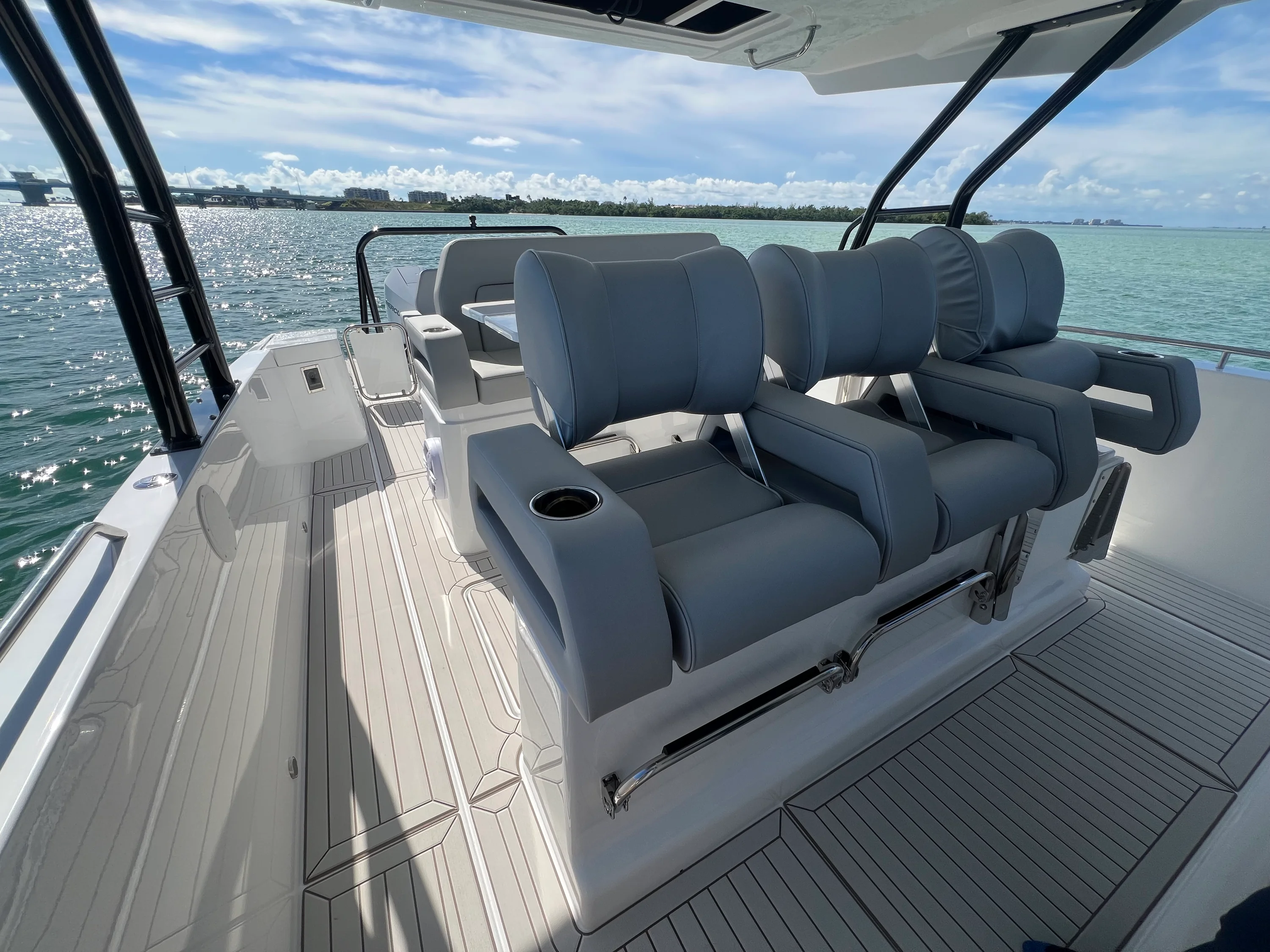 2026 Cruisers Yachts 38 VTR Image Thumbnail #30