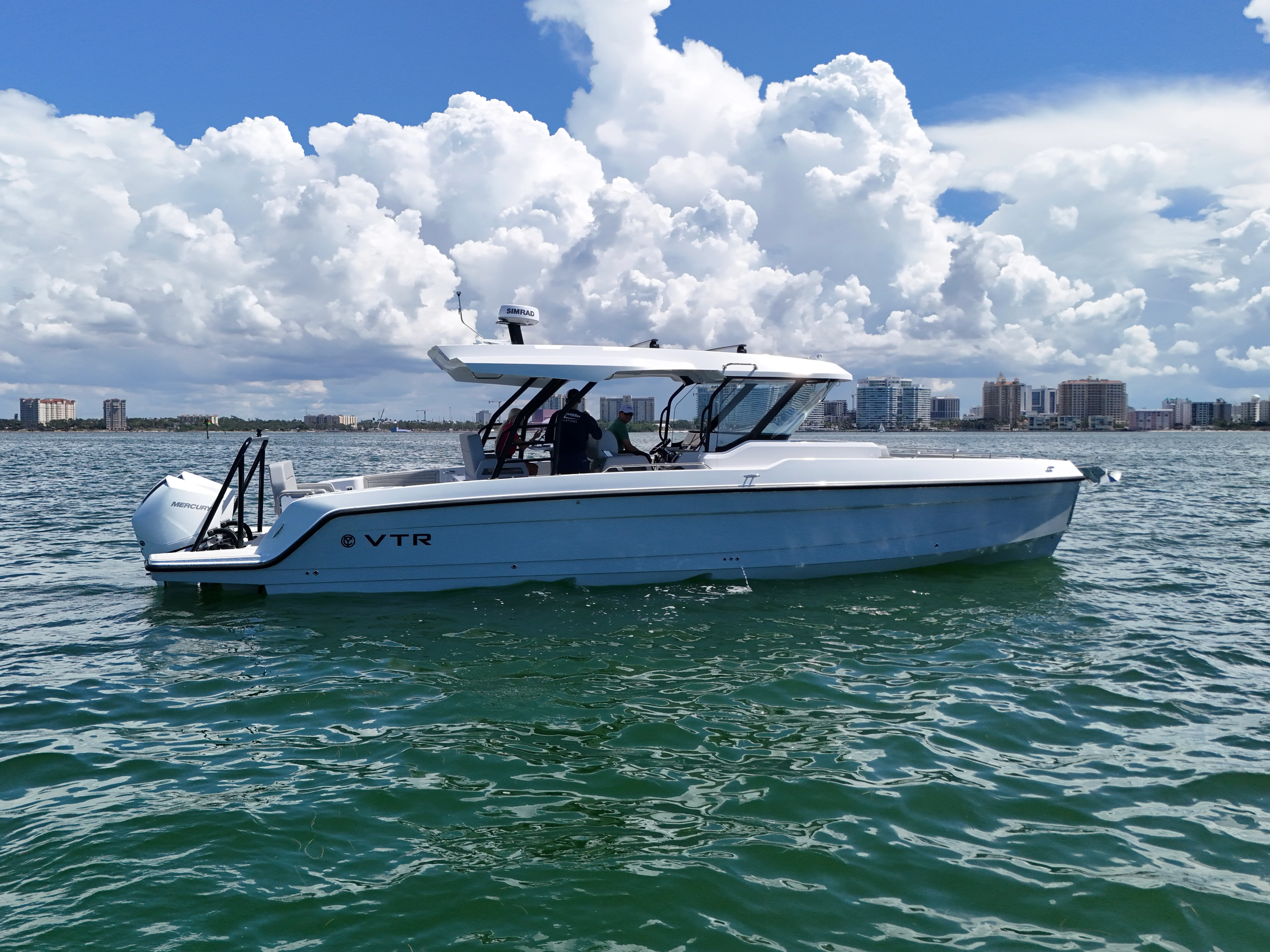 2026 Cruisers Yachts 38 VTR Image Thumbnail #8