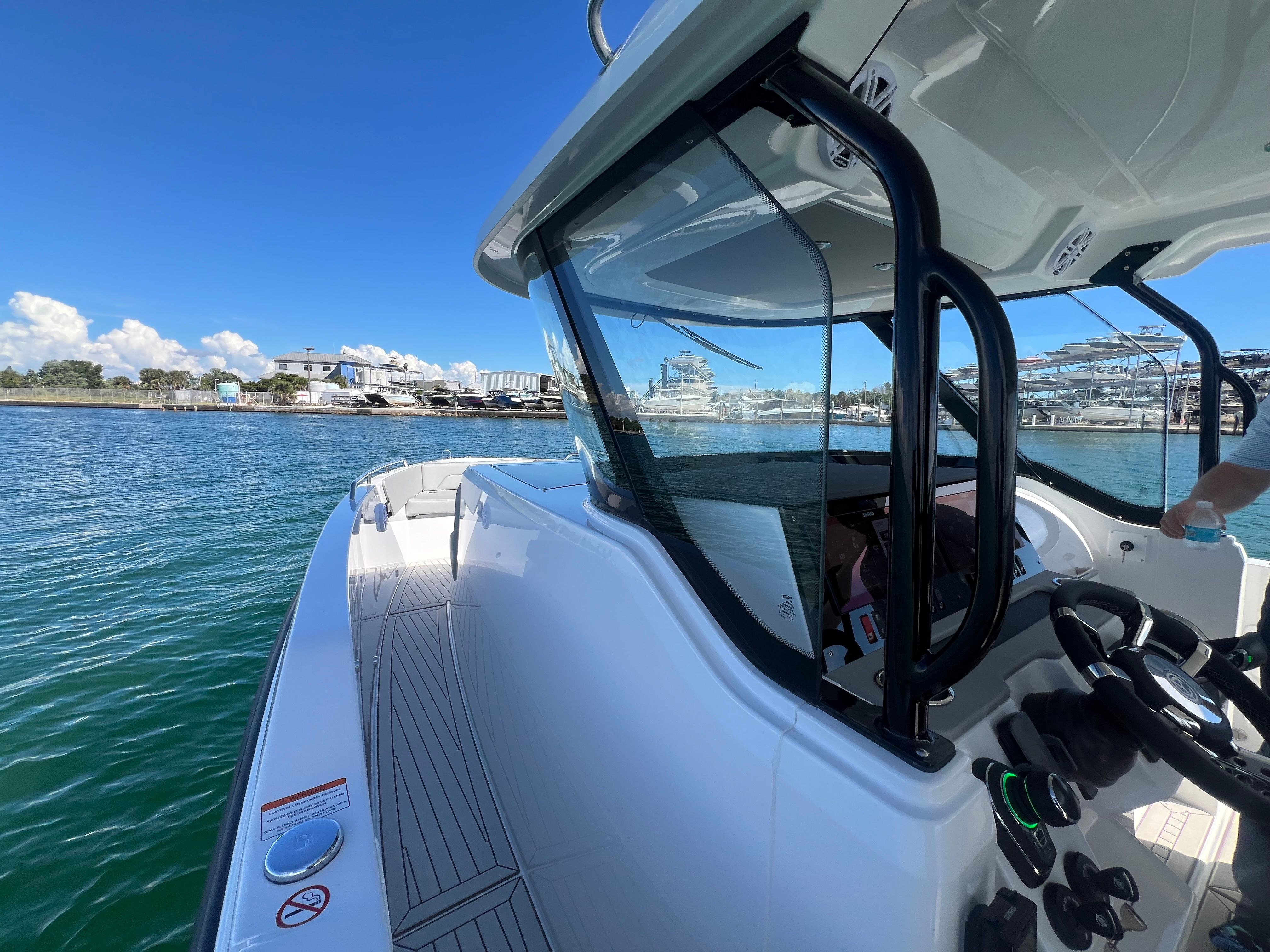 2026 Cruisers Yachts 38 VTR Image Thumbnail #36