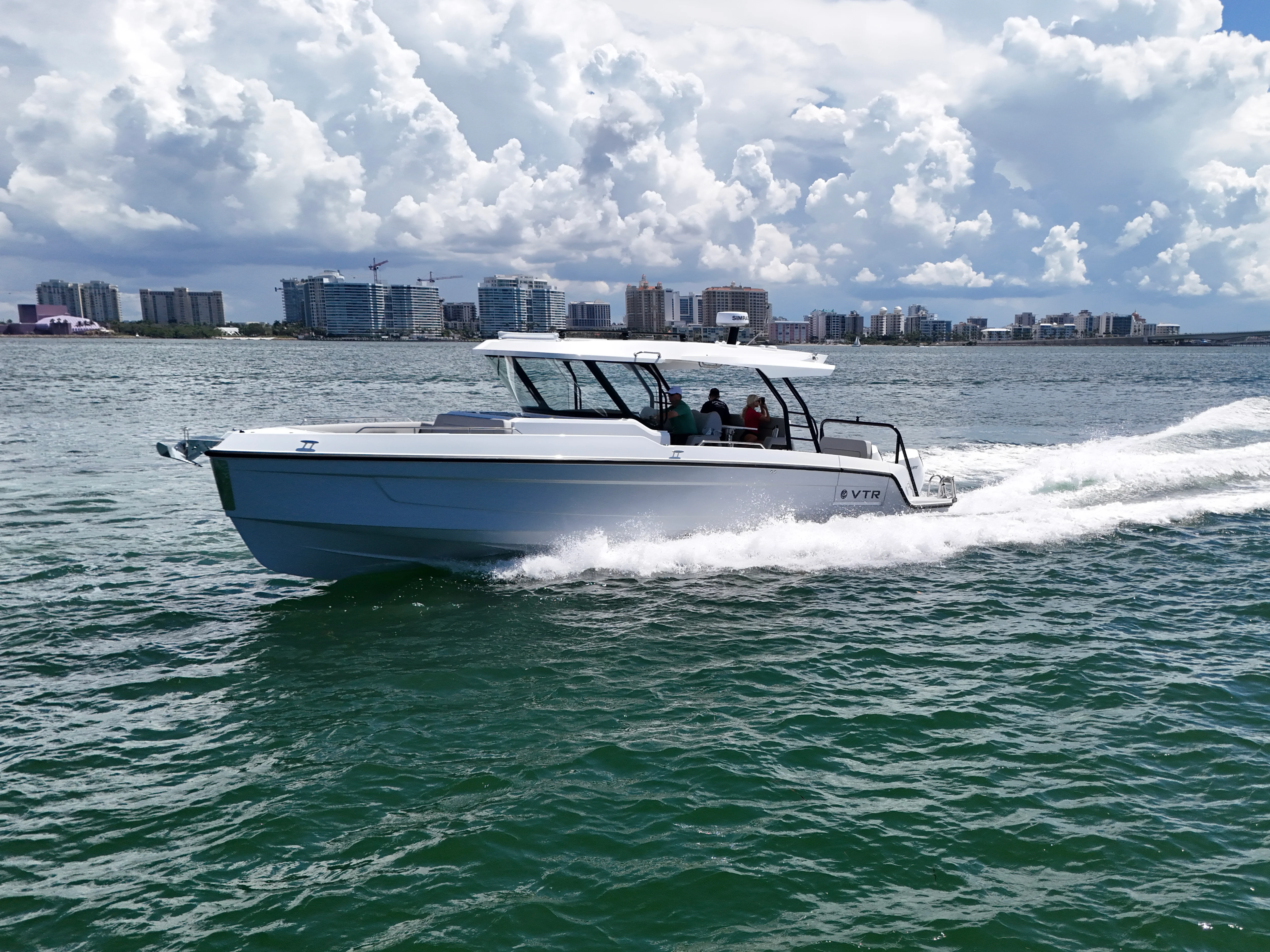 2026 Cruisers Yachts 38 VTR Image Thumbnail #14