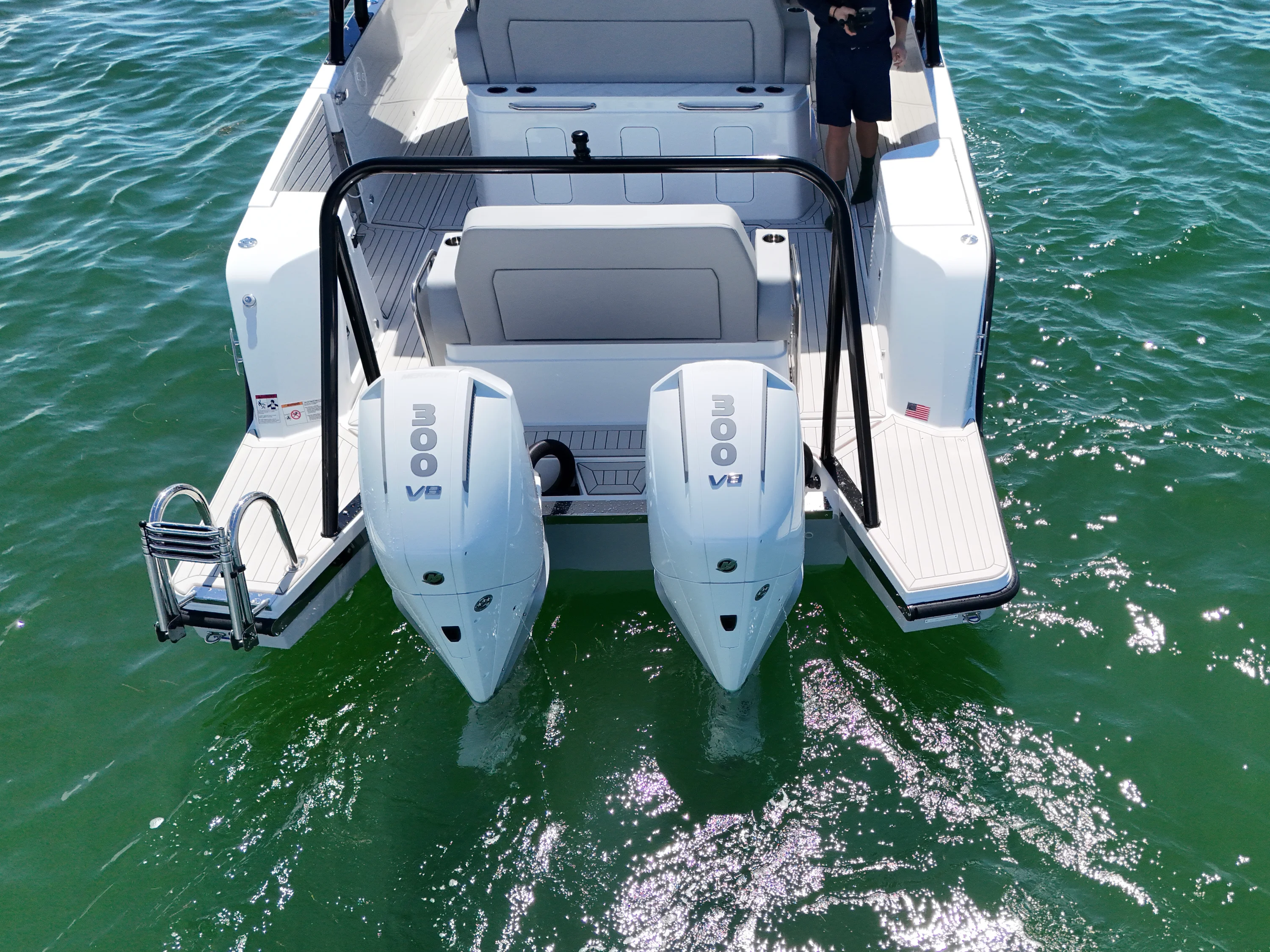 2026 Cruisers Yachts 38 VTR Image Thumbnail #10