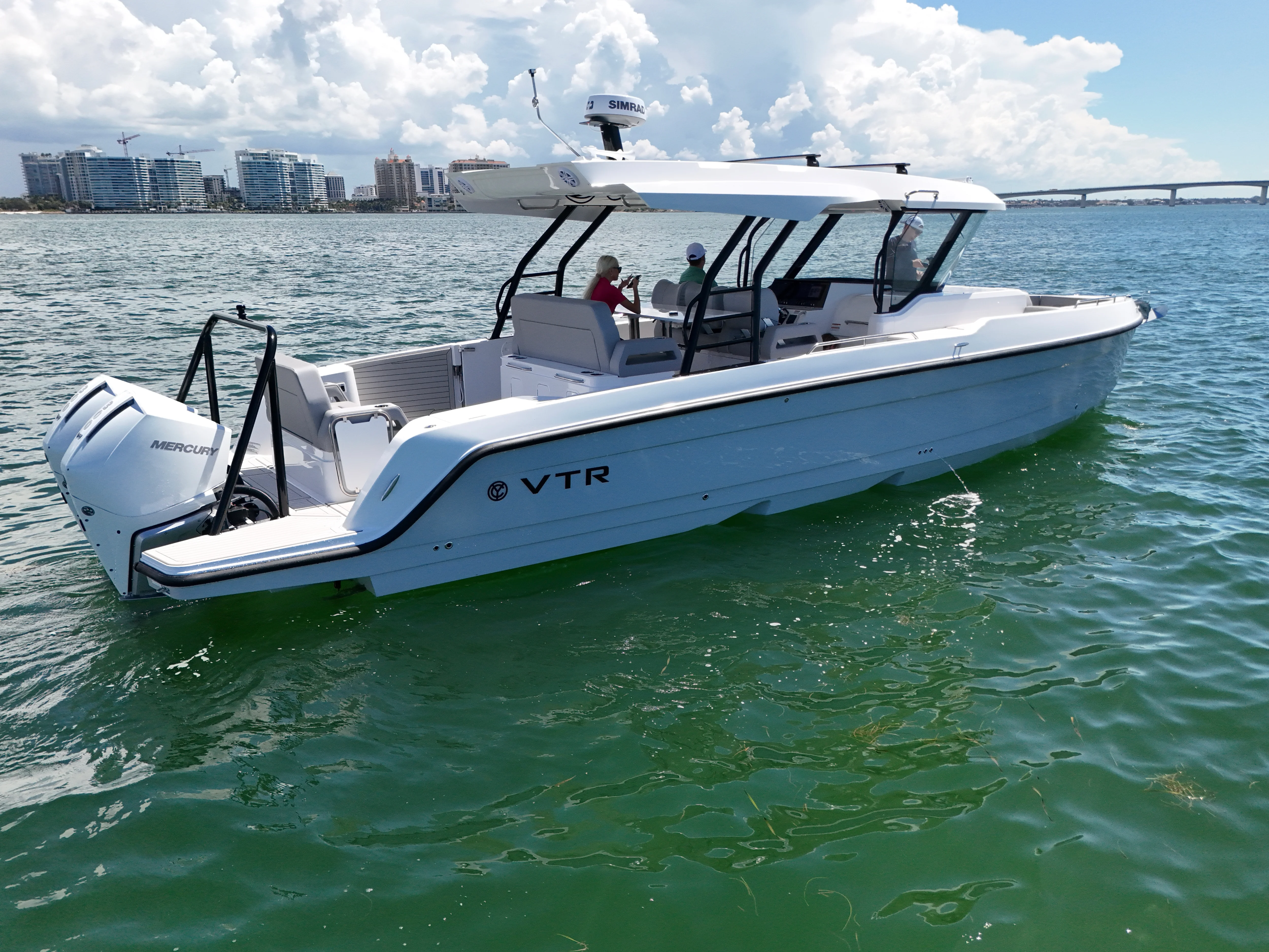 2026 Cruisers Yachts 38 VTR Image Thumbnail #9