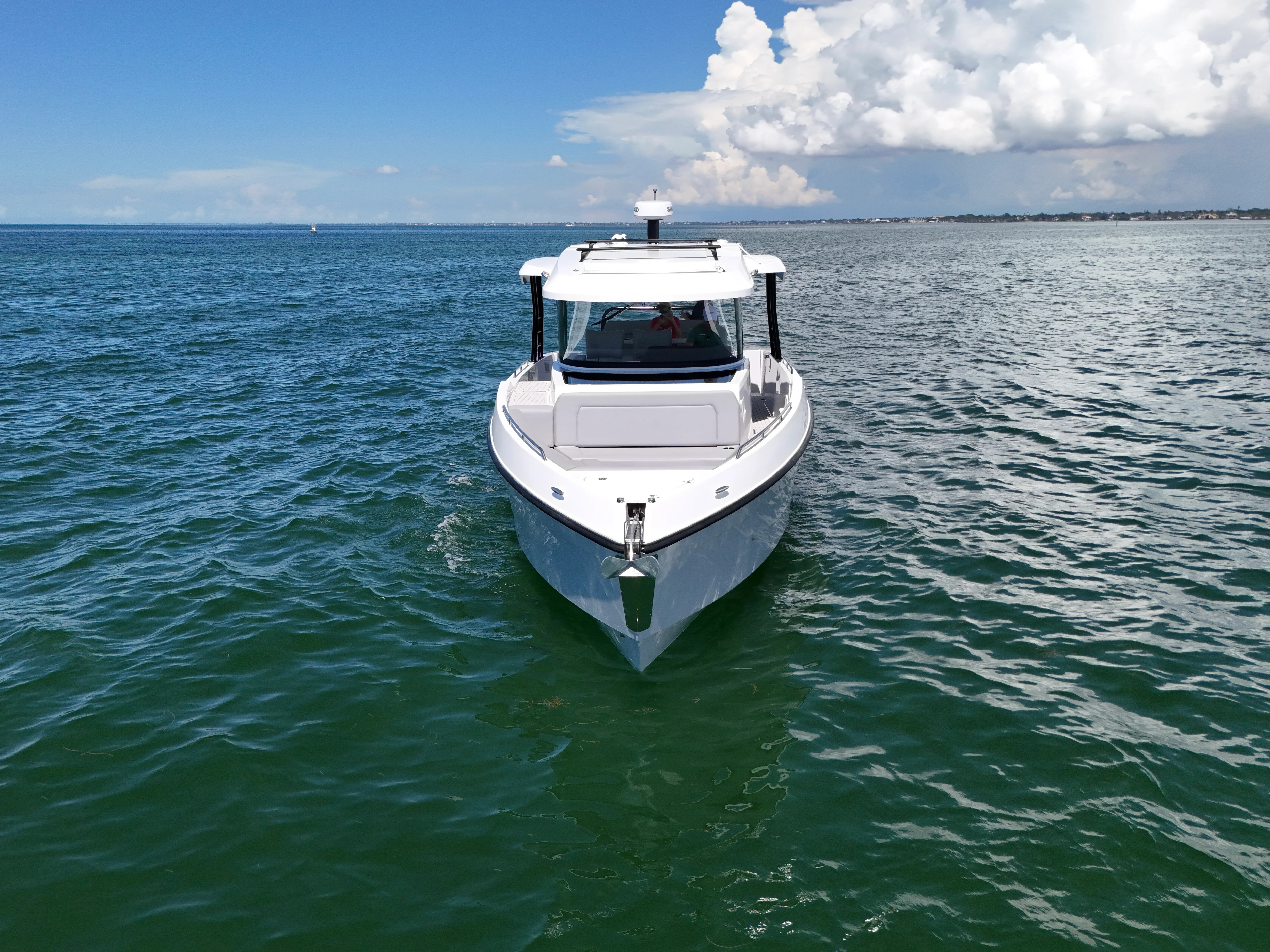 2026 Cruisers Yachts 38 VTR Image Thumbnail #3