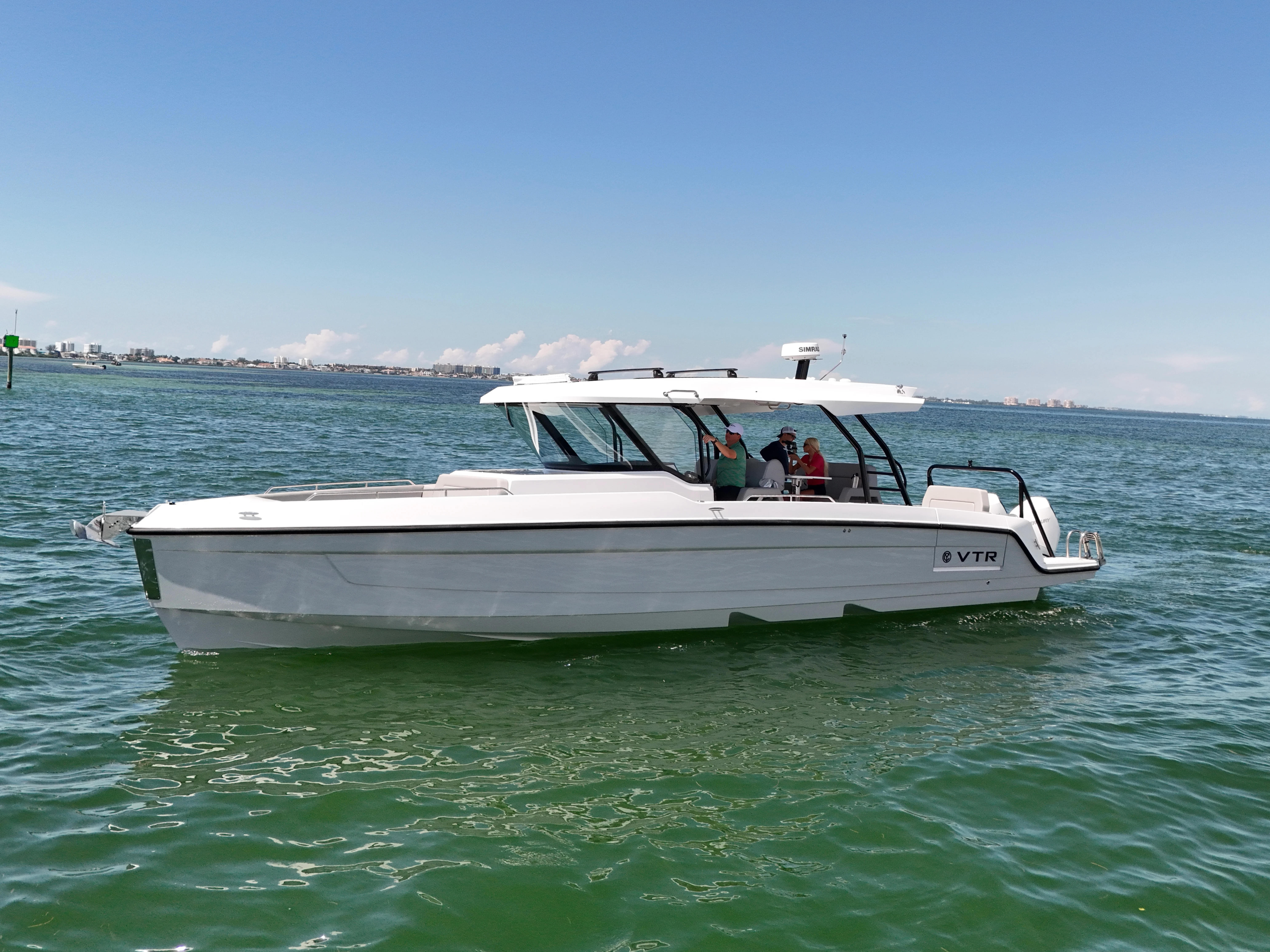 2026 Cruisers Yachts 38 VTR Image Thumbnail #1