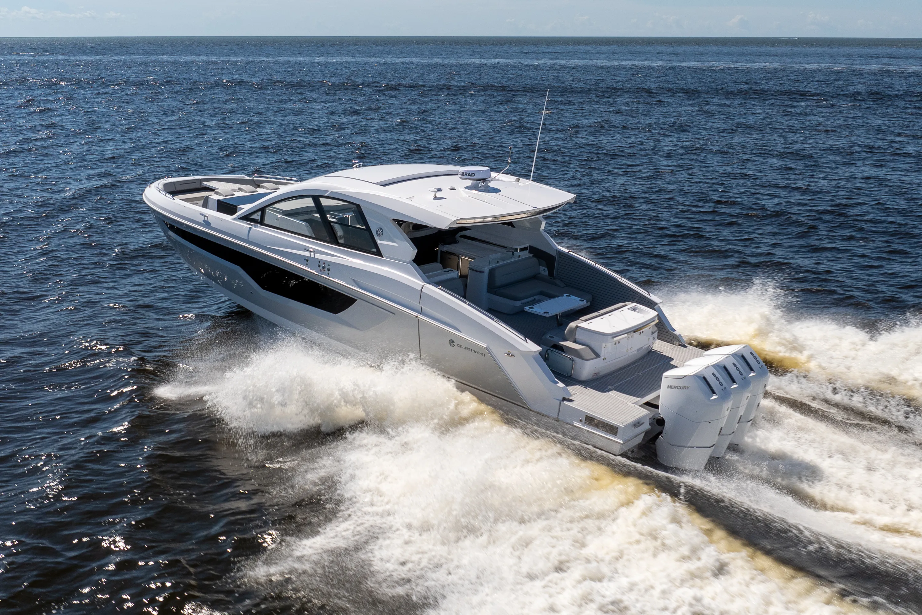 2026 Cruisers Yachts 50GLS OB Image Thumbnail #1