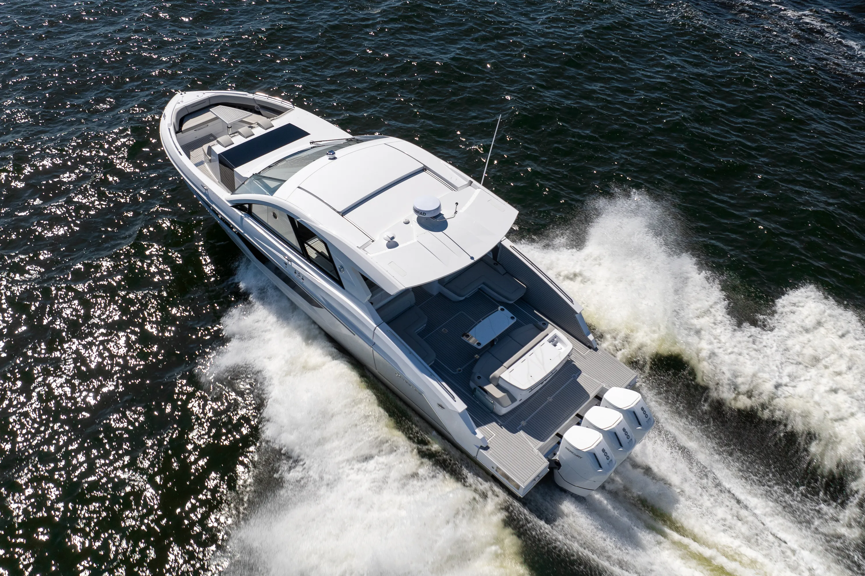 2026 Cruisers Yachts 50GLS OB Image Thumbnail #48