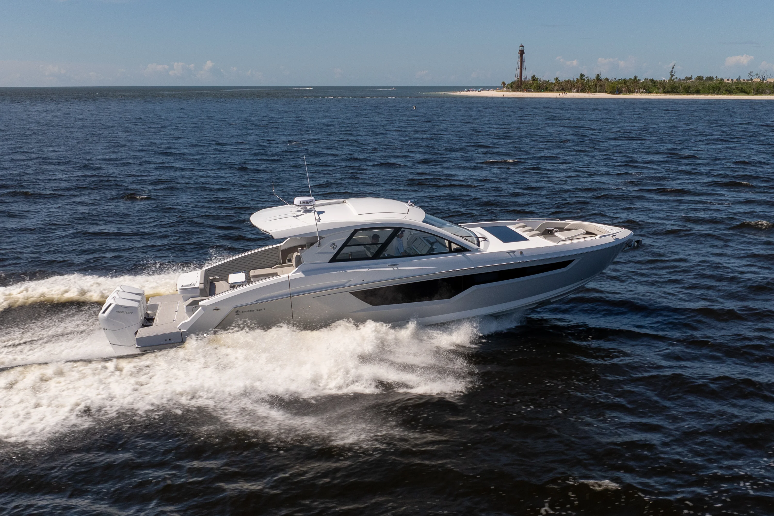 2026 Cruisers Yachts 50GLS OB Image Thumbnail #40