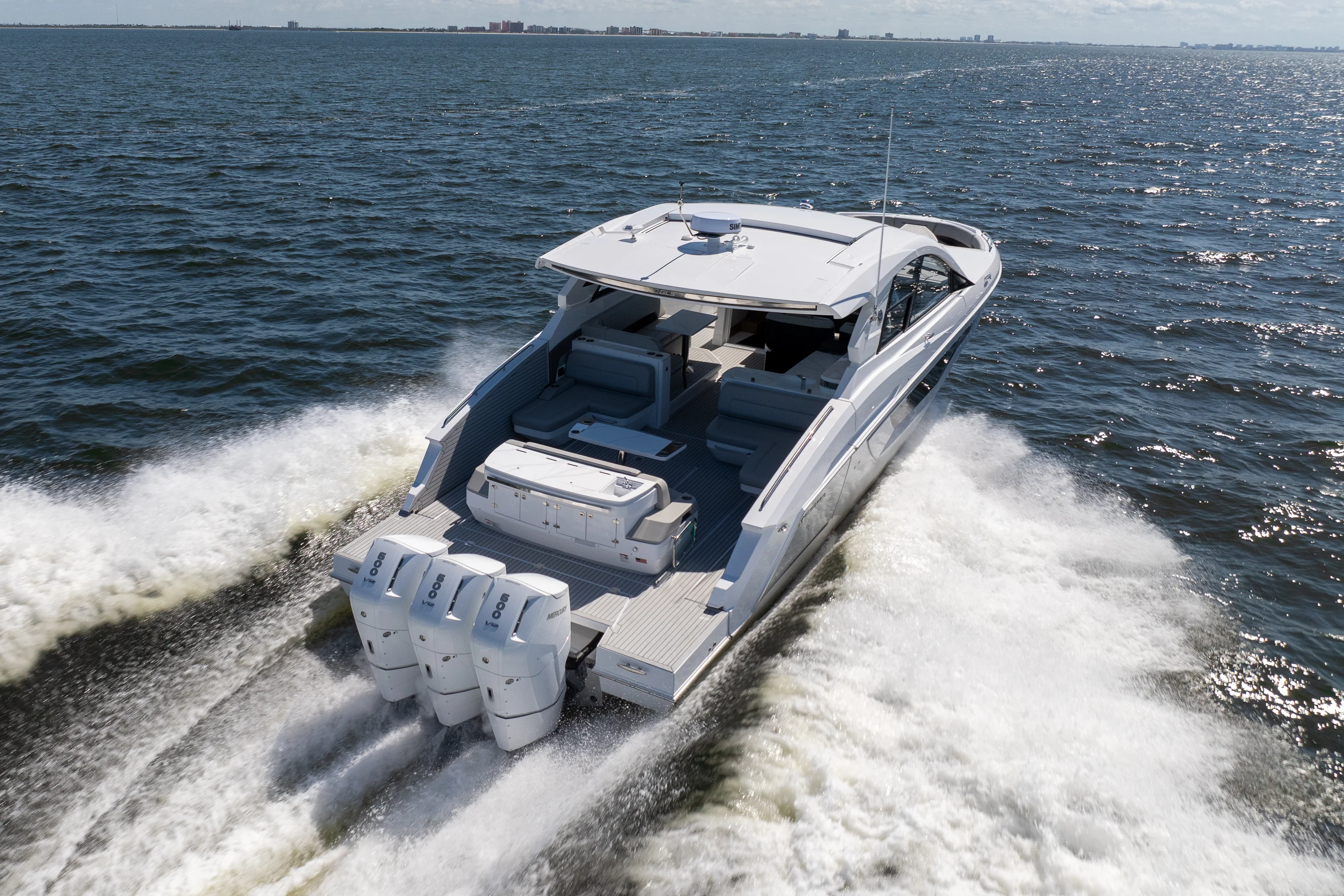 2026 Cruisers Yachts 50 GLS Outboard Image Thumbnail #3