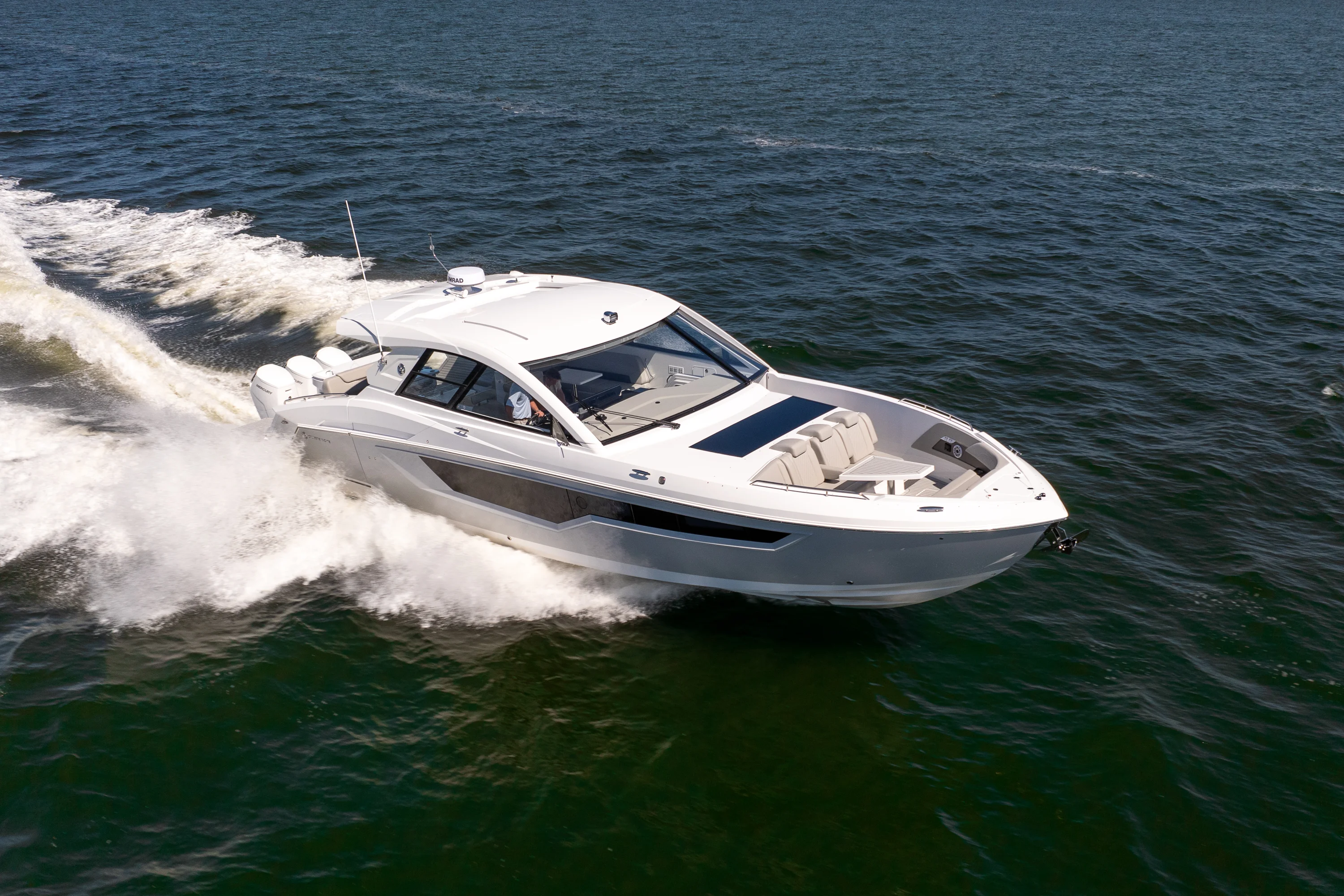 2026 Cruisers Yachts 50 GLS Outboard Image Thumbnail #51