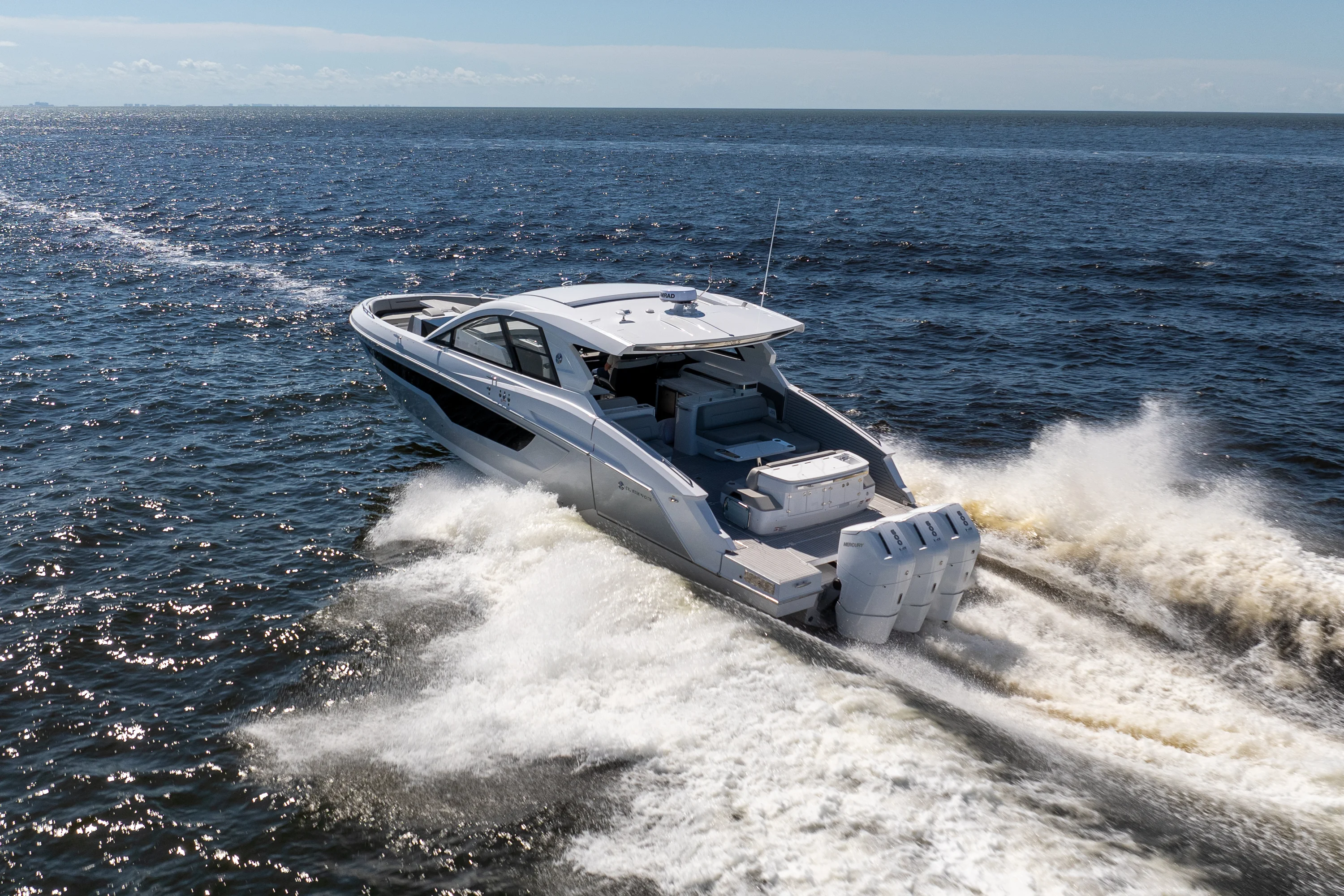 2026 Cruisers Yachts 50 GLS Outboard Image Thumbnail #47