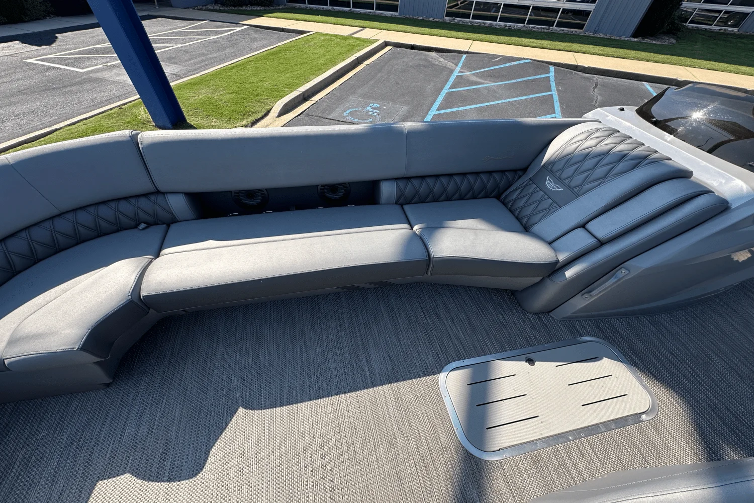 2021 Bennington 25RX Image Thumbnail #10