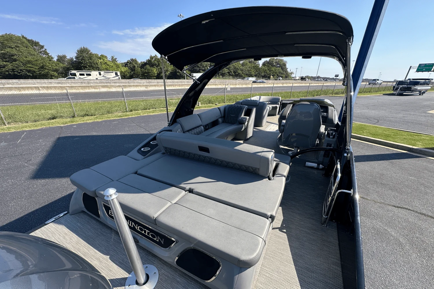 2021 Bennington 25RX Image Thumbnail #23