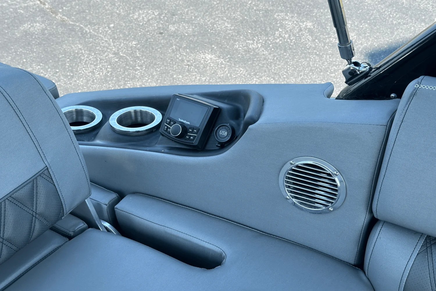 2021 Bennington 25RX Image Thumbnail #22