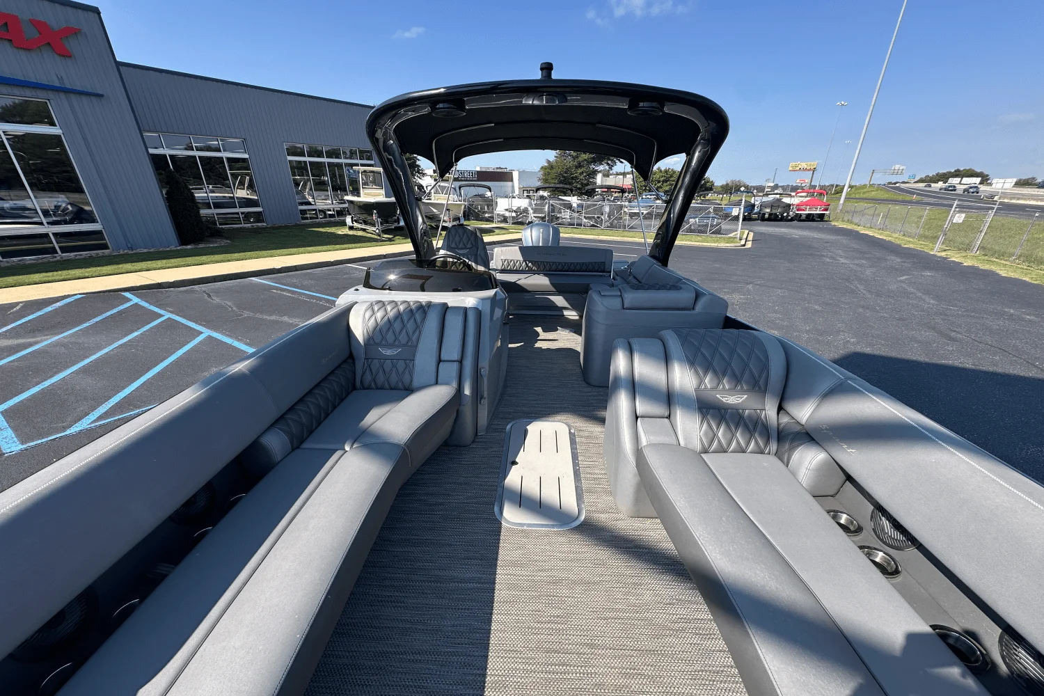 2021 Bennington 25RX Image Thumbnail #11