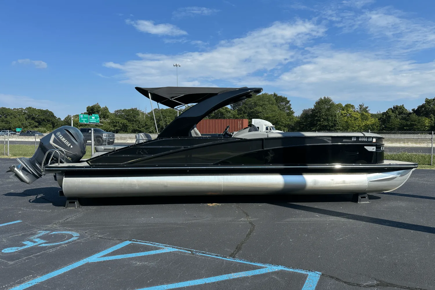 2021 Bennington 25RX Image Thumbnail #6
