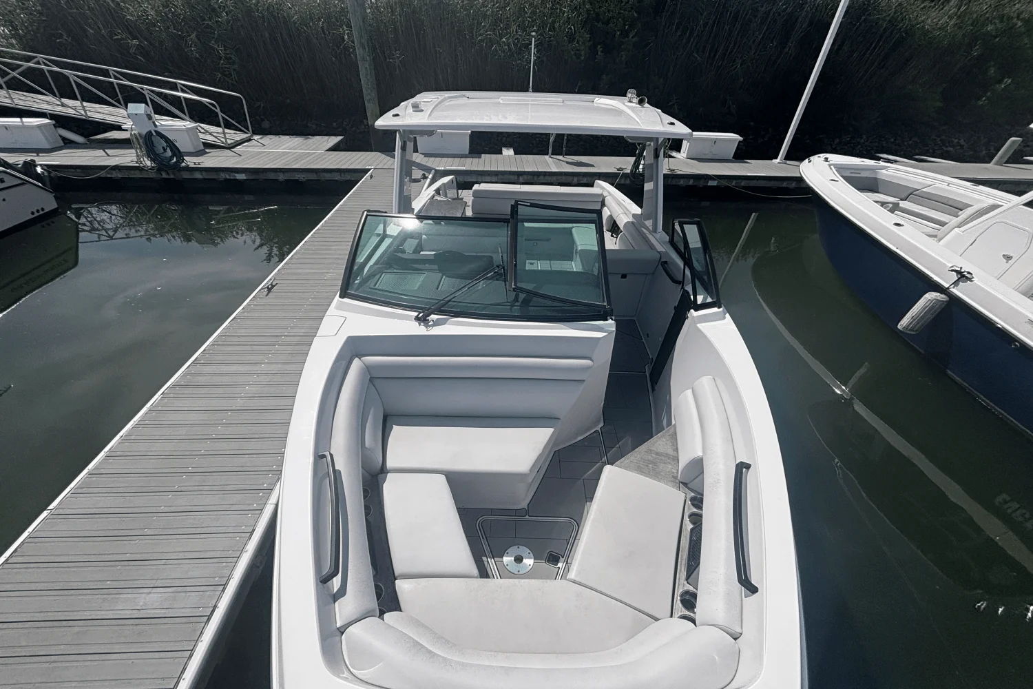 2022 Aviara AV 32 Image Thumbnail #1