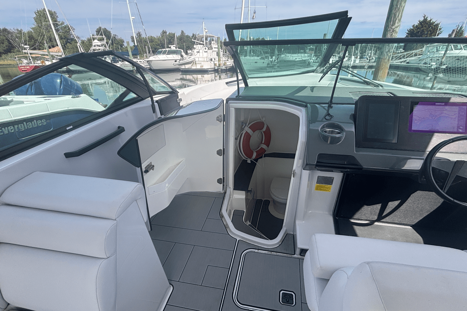 2022 Aviara AV 32 Image Thumbnail #9