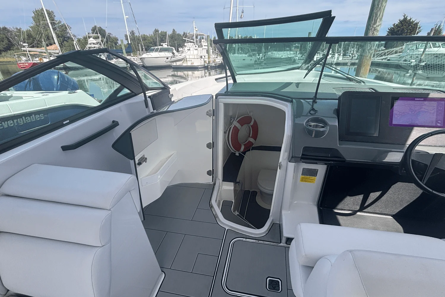 2022 Aviara AV 32 Image Thumbnail #9