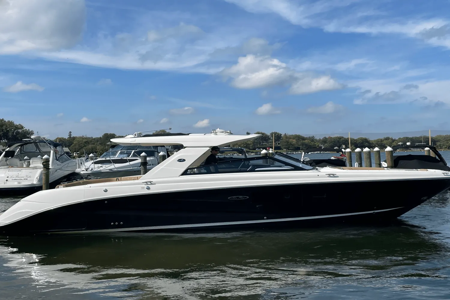 2019 Sea Ray 400 SLX Image Thumbnail #8
