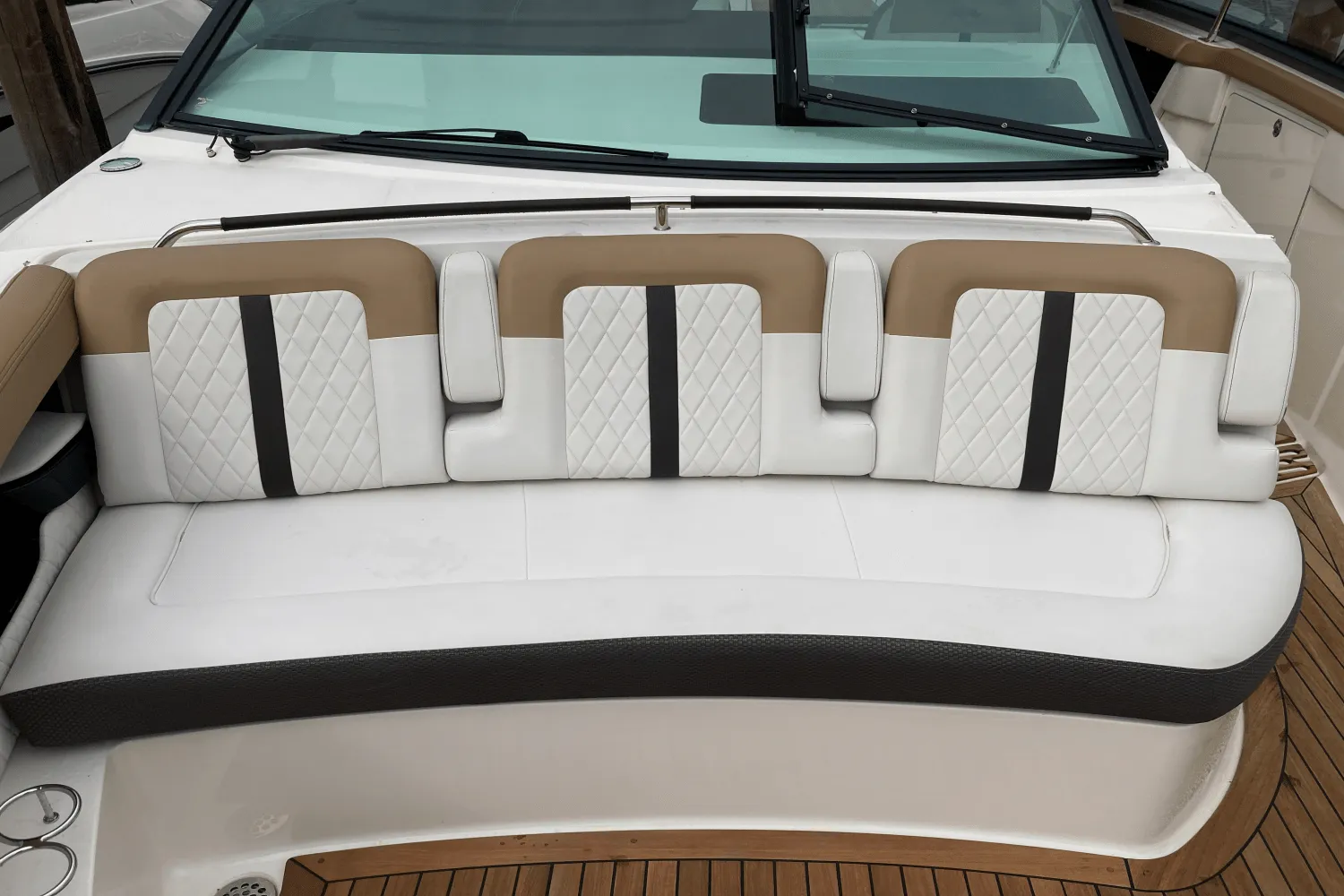 2019 Sea Ray 400 SLX Image Thumbnail #45