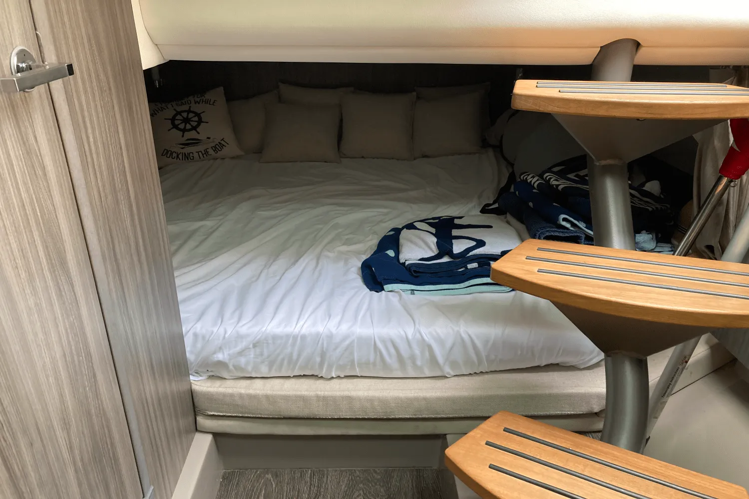 2019 Sea Ray 400 SLX Image Thumbnail #38