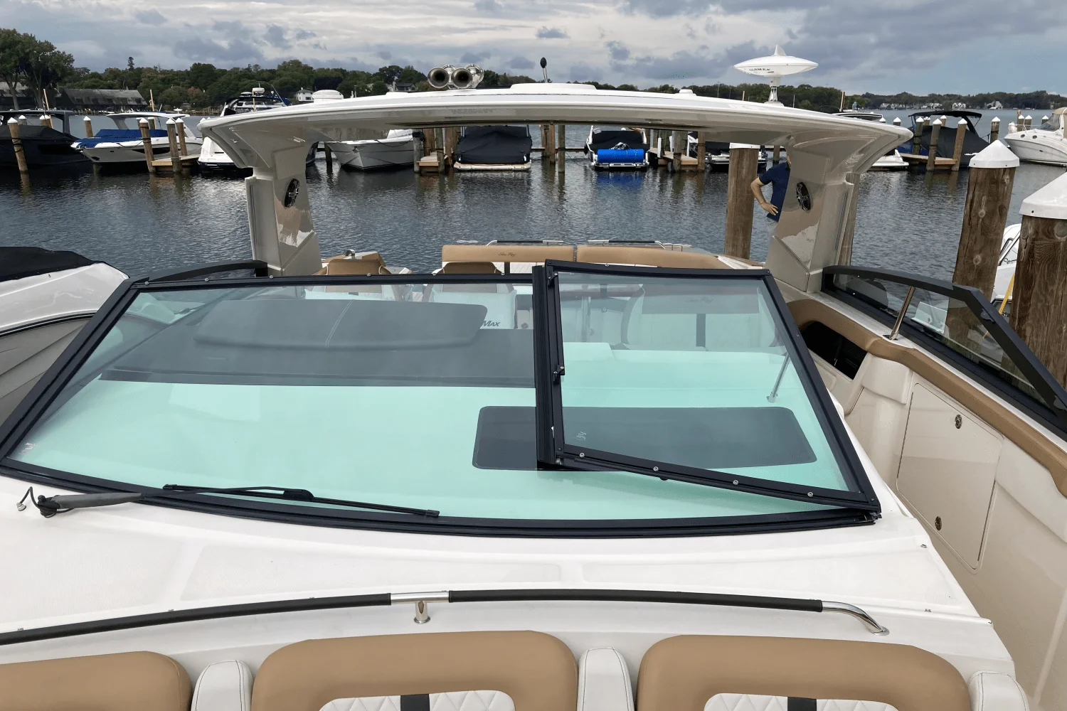 2019 Sea Ray 400 SLX Image Thumbnail #46