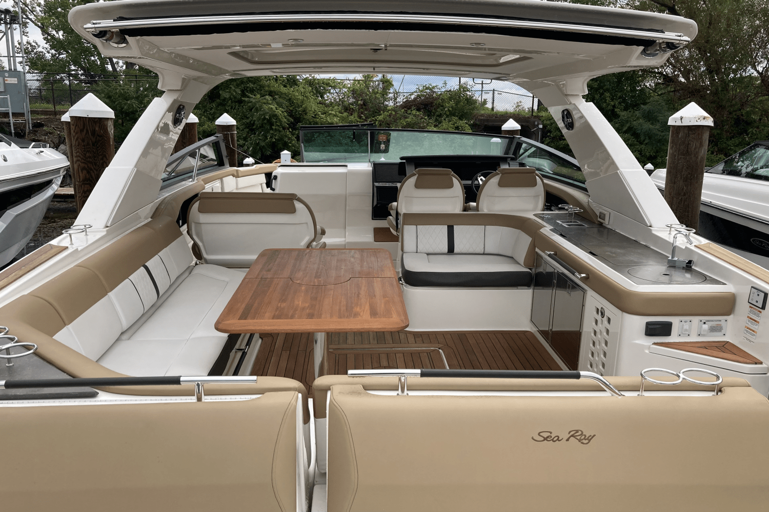 2019 Sea Ray 400 SLX Image Thumbnail #4