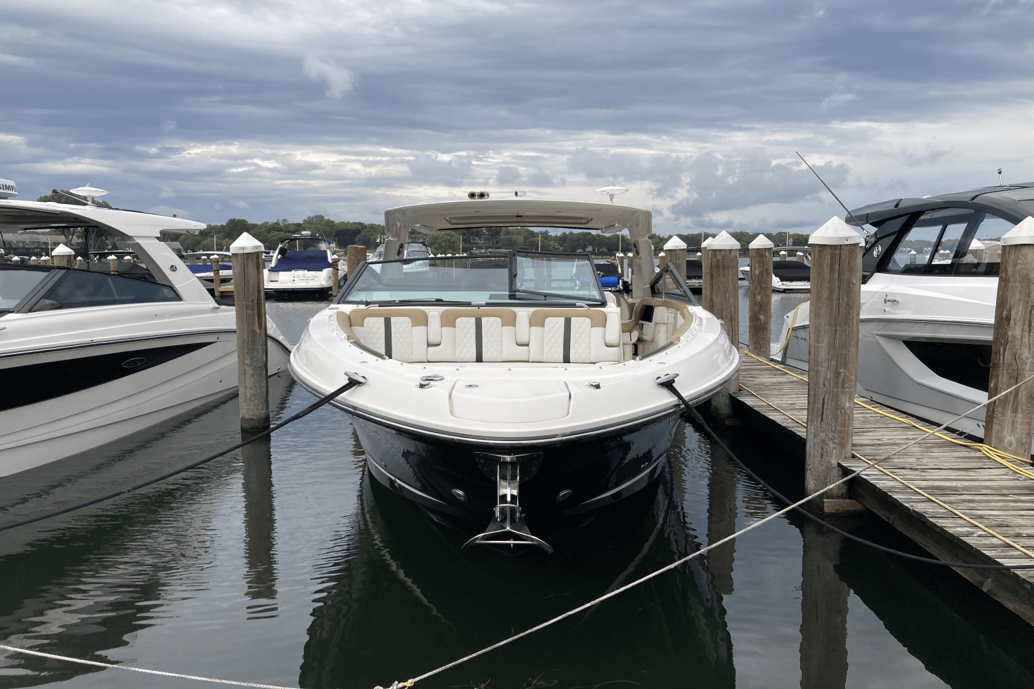 2019 Sea Ray 400 SLX Image Thumbnail #1