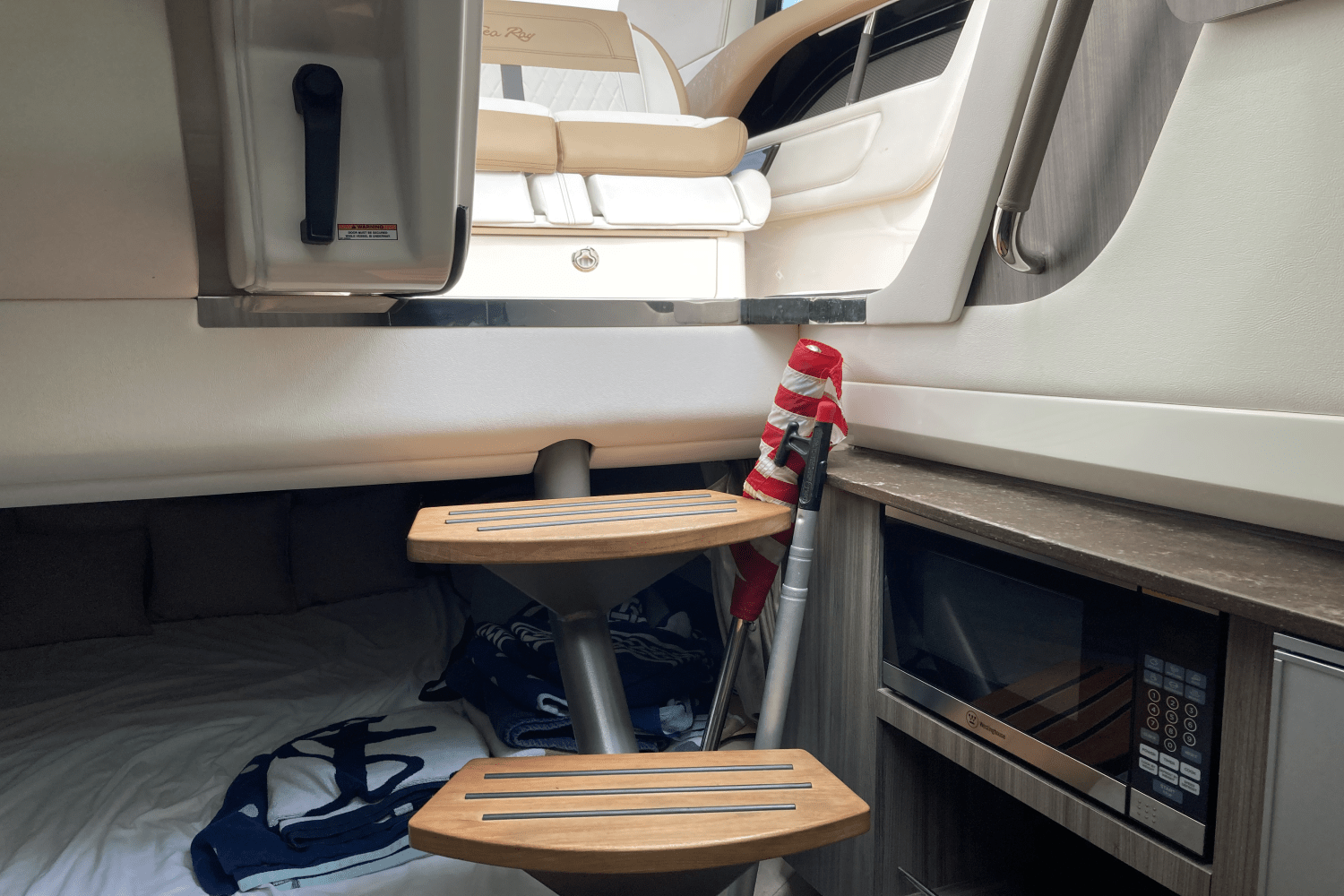 2019 Sea Ray 400 SLX Image Thumbnail #24